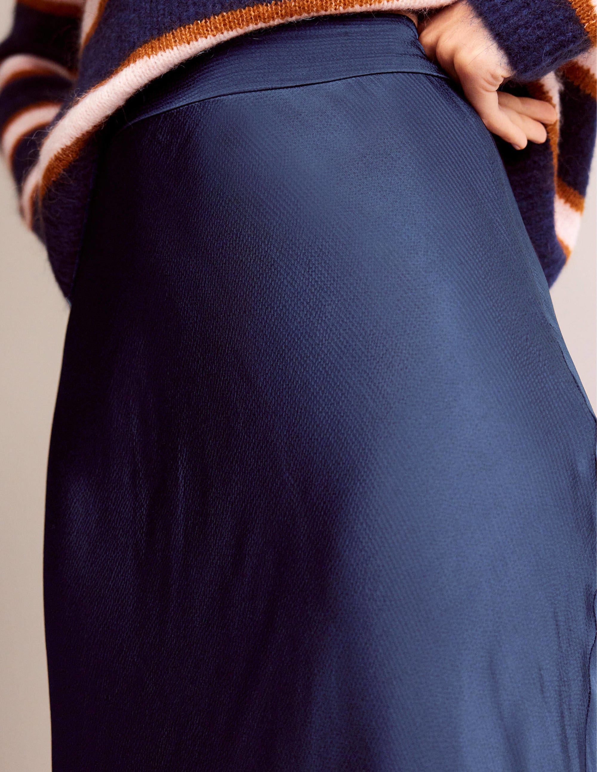 Cecelia Midi Skirt-Navy - Image 2