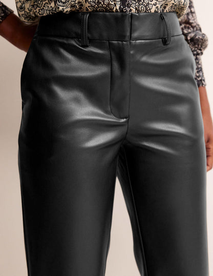 Zigarettenhose aus Kunstleder-Schwarz-2