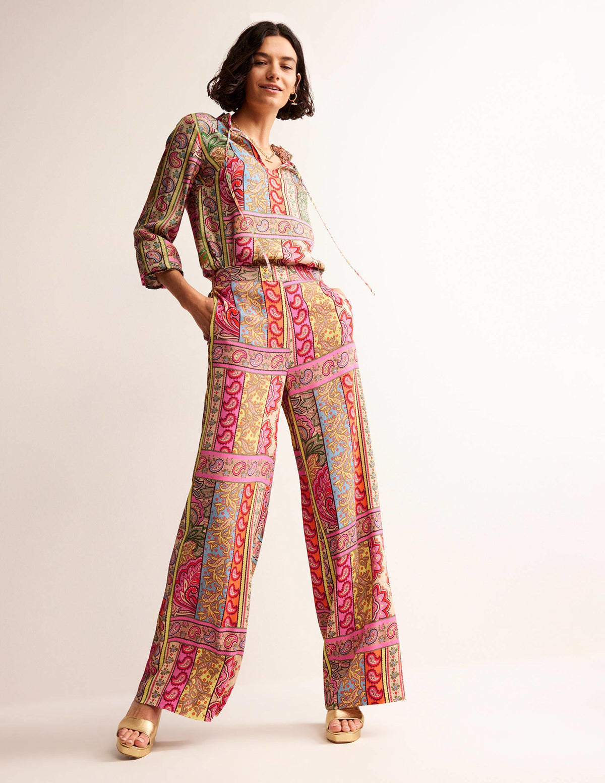 Fließende Hose mit weitem Bein-Bunt, Patchwork - Image 1