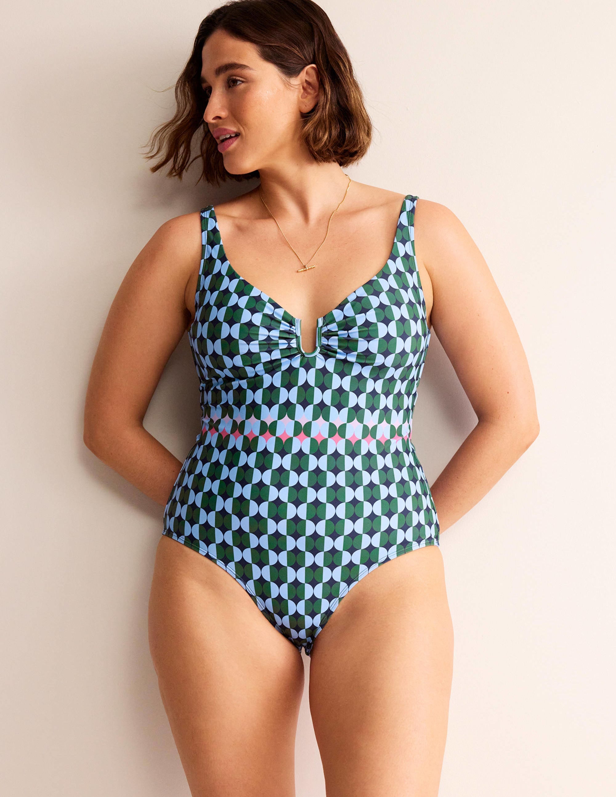 Maillot de bain avec détail en U-Barbeau, motif Multi Geo - Image 1