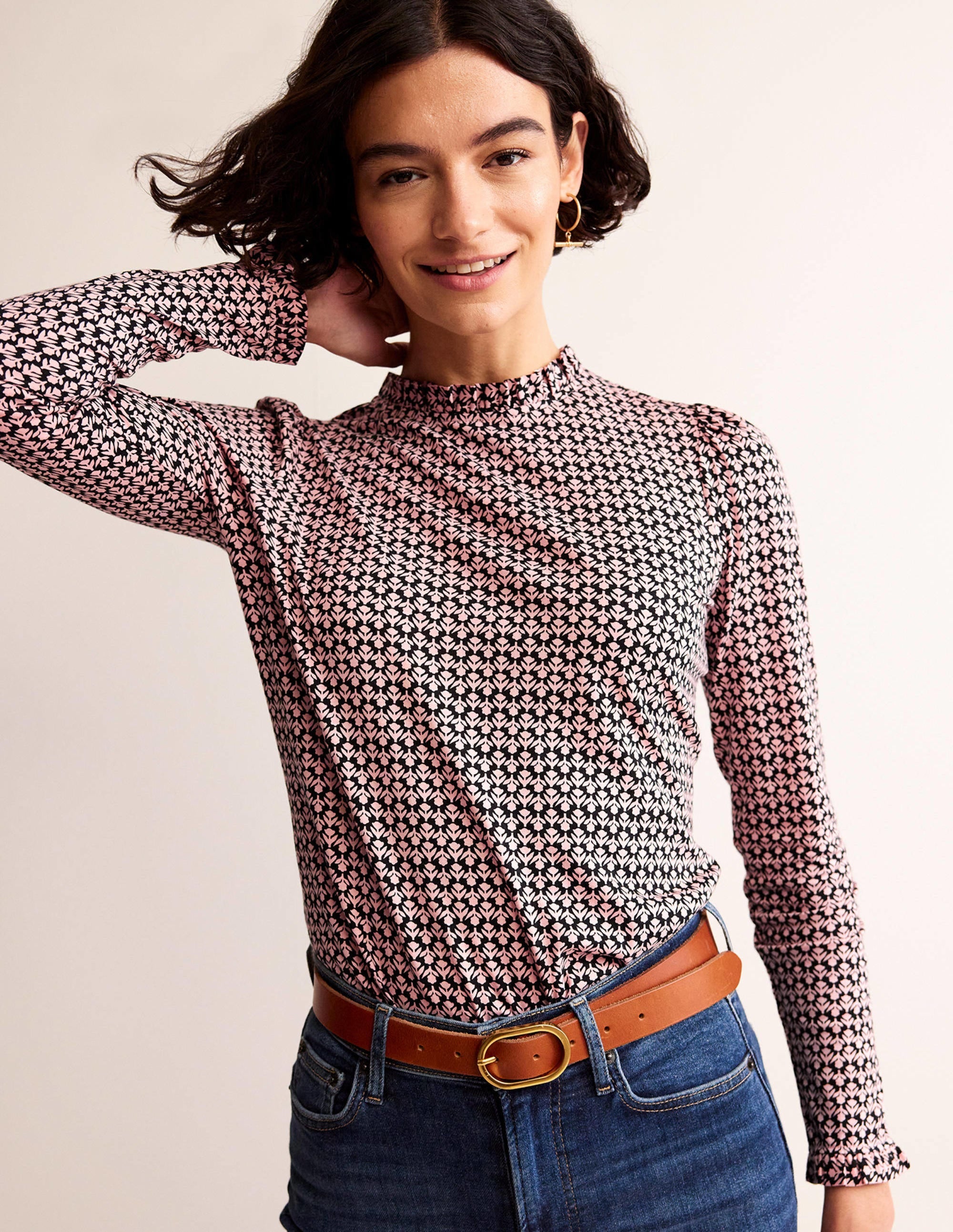 Top volanté ultra-doux-Noir et milkshake, motif Tulip Pop - Image 1
