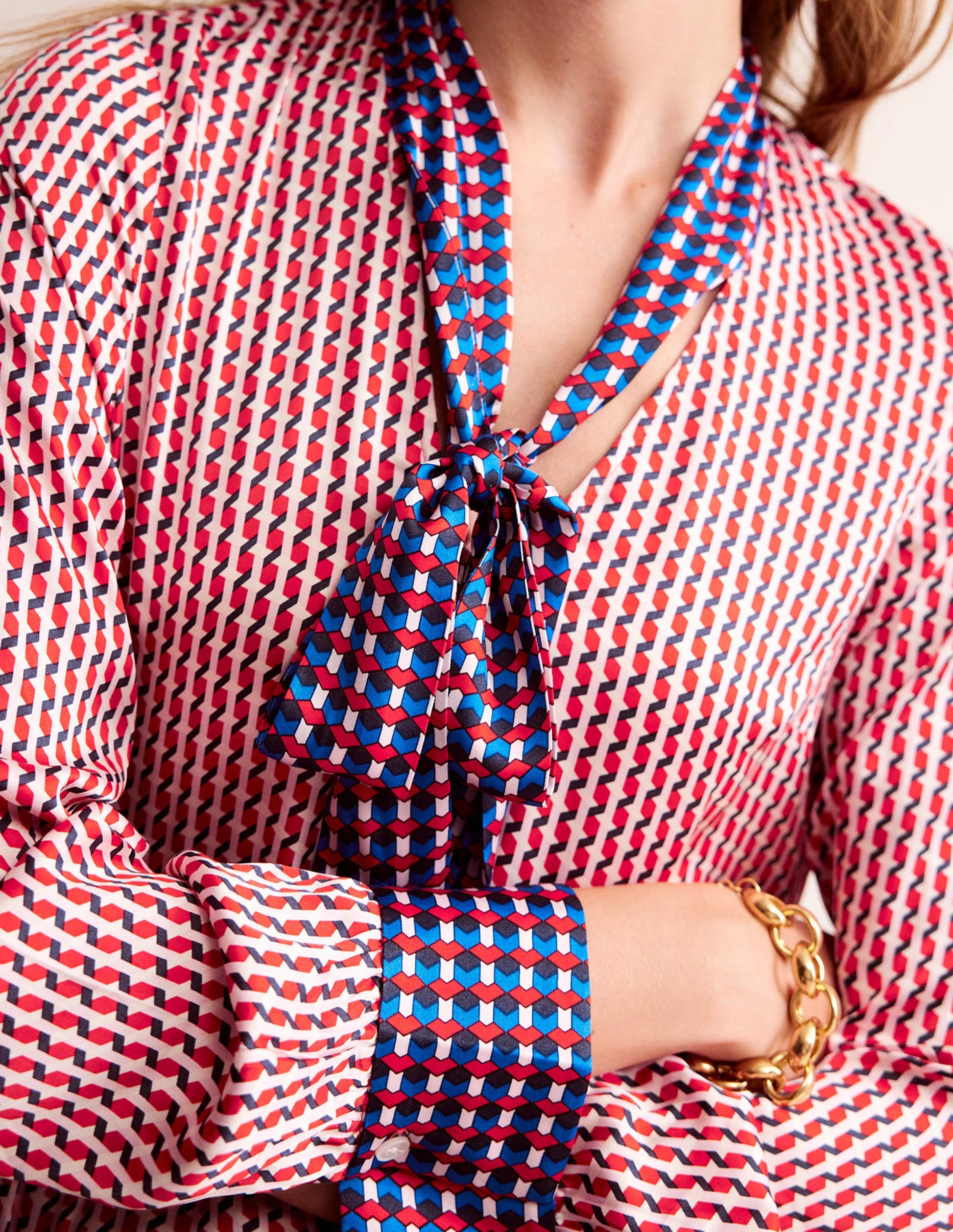 Weiche Bluse mit Schleife vorne-Pepperoni, Geo Daze-2