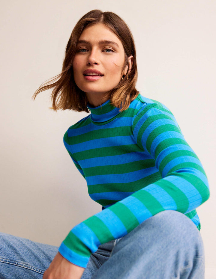 Anna Oberteil aus Rippstrick mit Rollkragen-Leuchtendes Kobaltblau, Veridiangrün