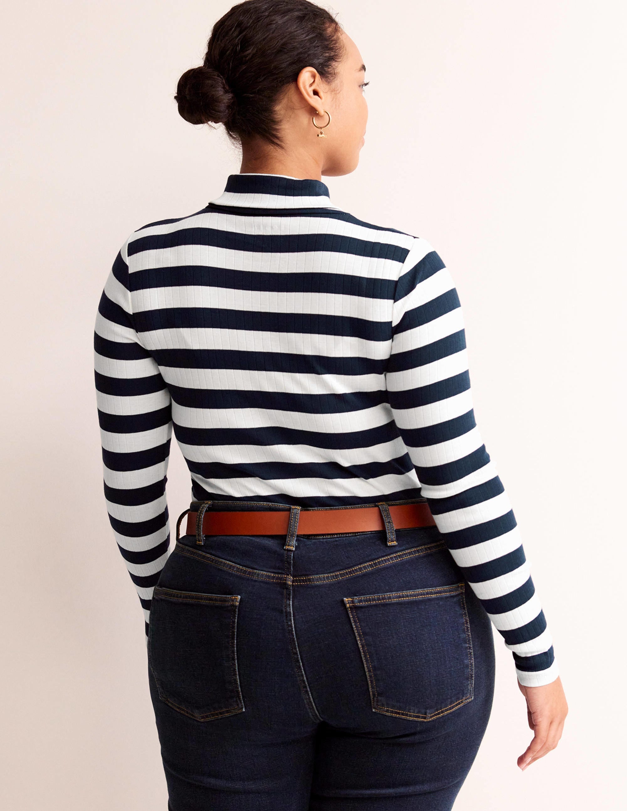 Anna Oberteil aus Rippstrick mit Rollkragen-Marineblau, Naturweiß - Image 6