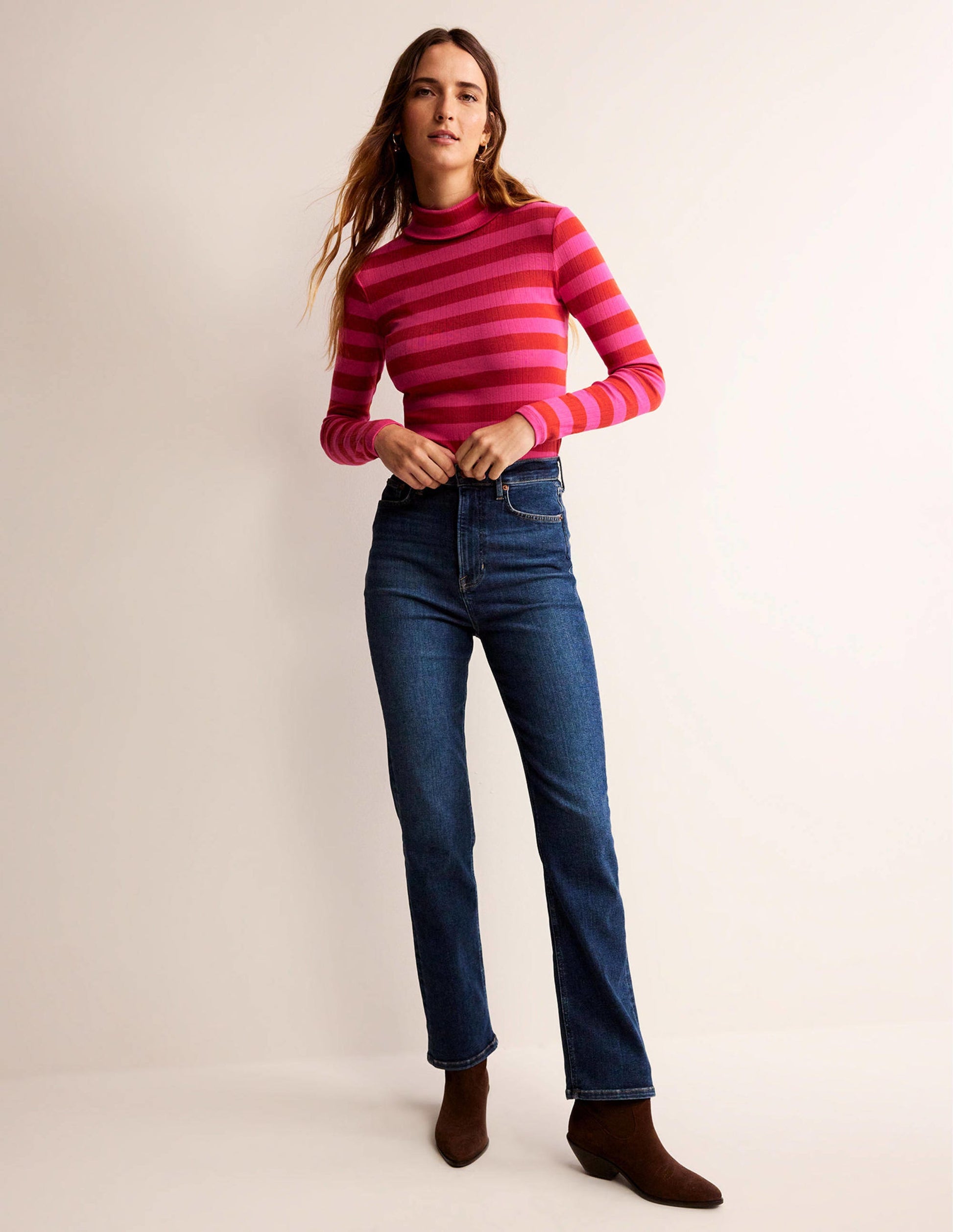 Anna Oberteil aus Rippstrick mit Rollkragen-Helles Rost, leuchtendes Pink-4