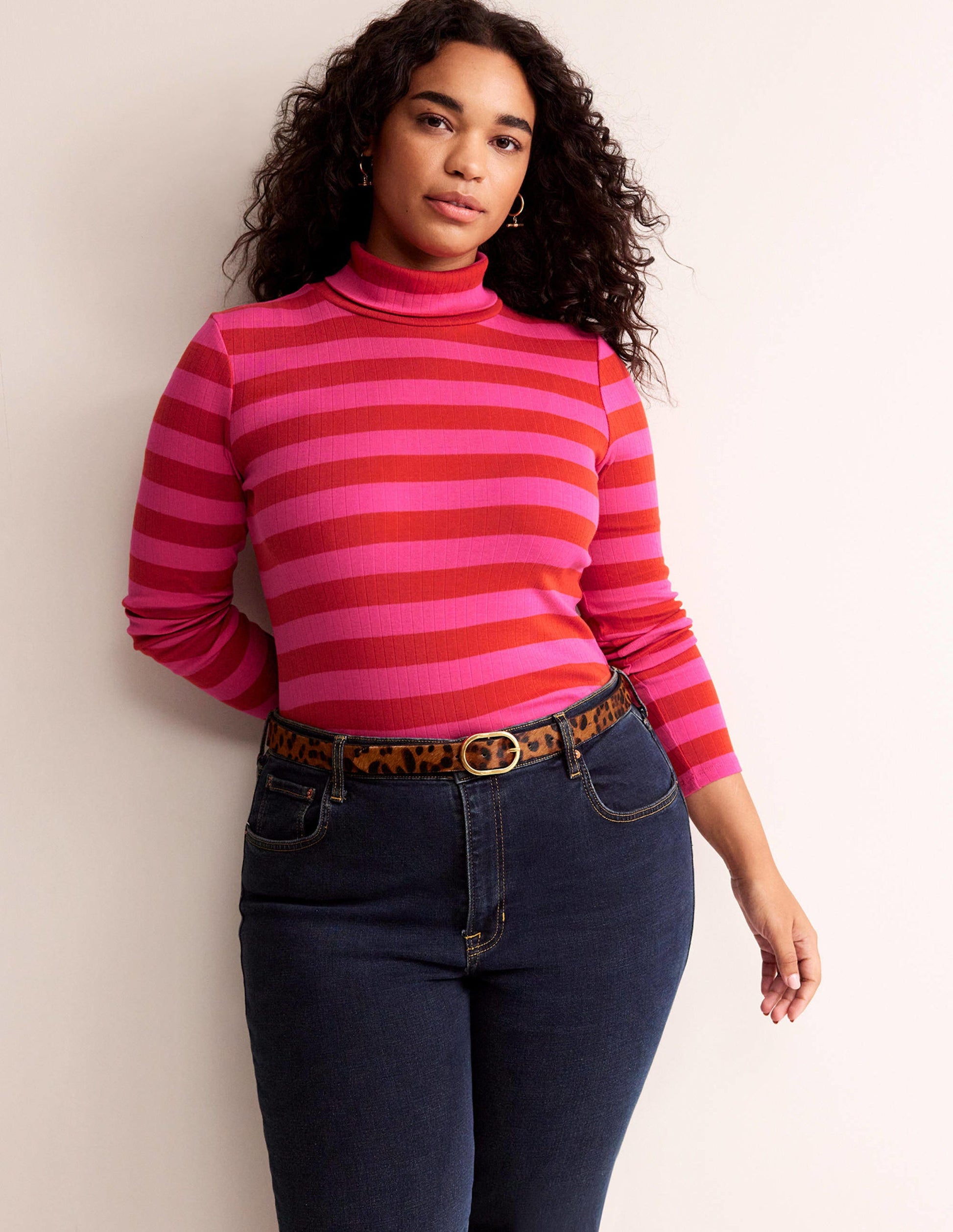 Anna Oberteil aus Rippstrick mit Rollkragen-Helles Rost, leuchtendes Pink-5