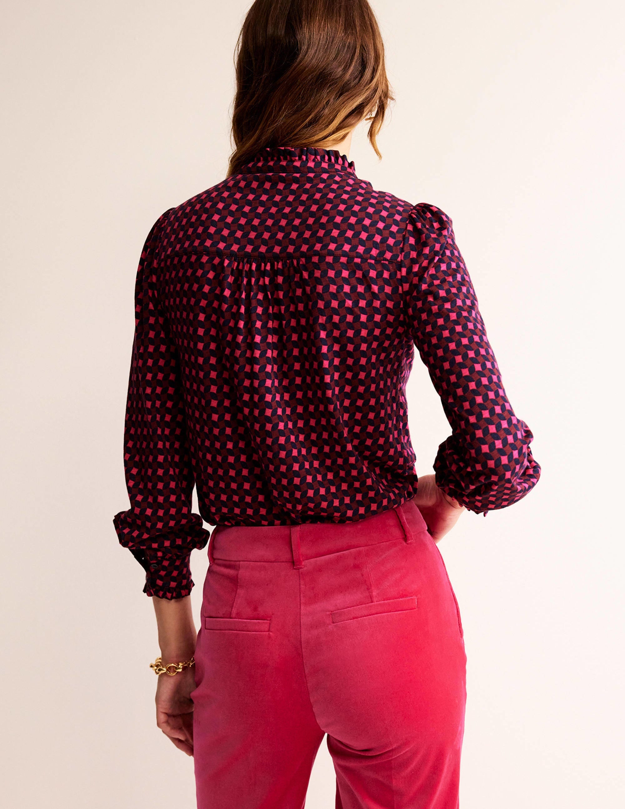 Chemise Caroline en jersey-Rose vif, motif losange abstrait - Image 3