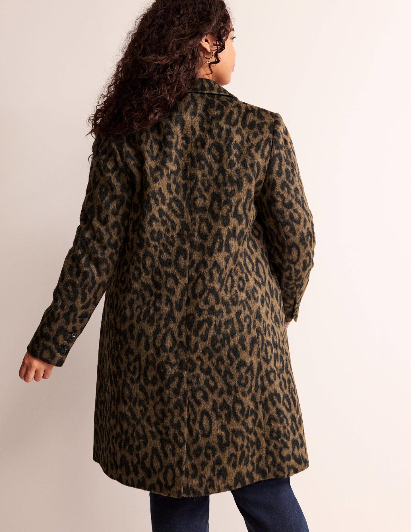 Canterbury Interest-Mantel-Leopard