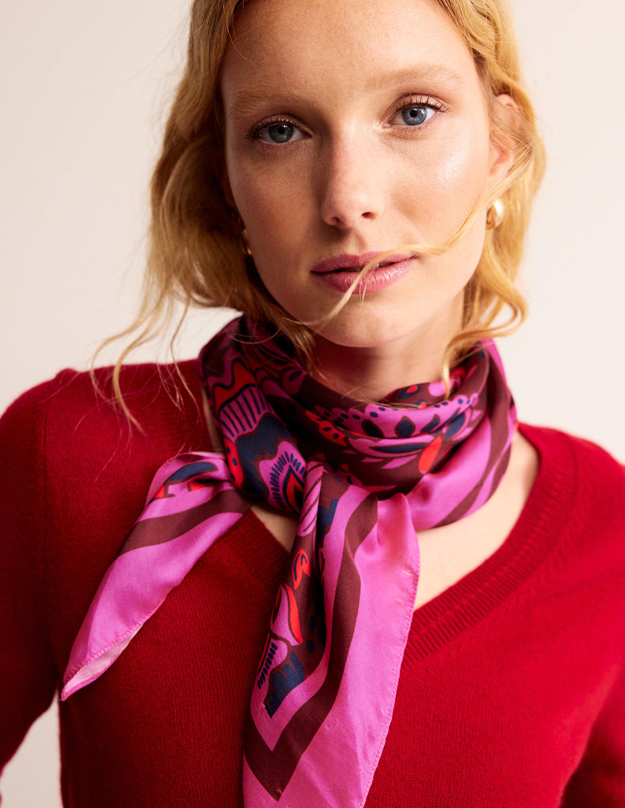 Grand foulard carré en soie-Rouge bordeaux, foulard motif Florist - Image 1