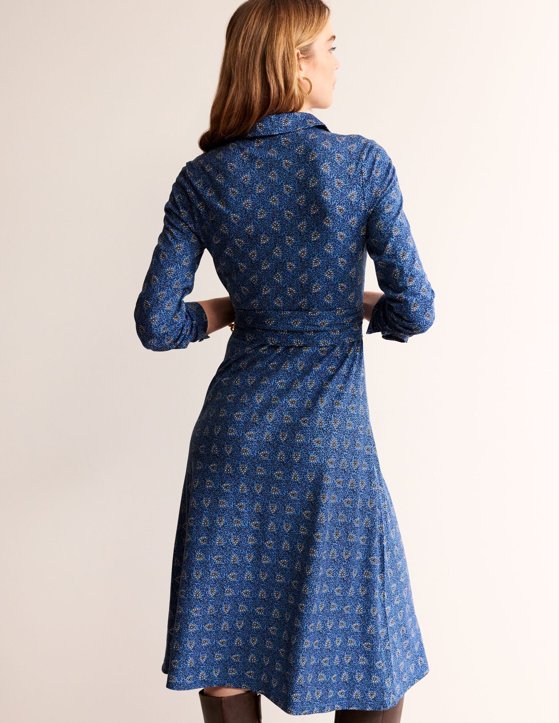Robe-chemise midi Laura en jersey-Bleu azur, motif Celosia Bud-3