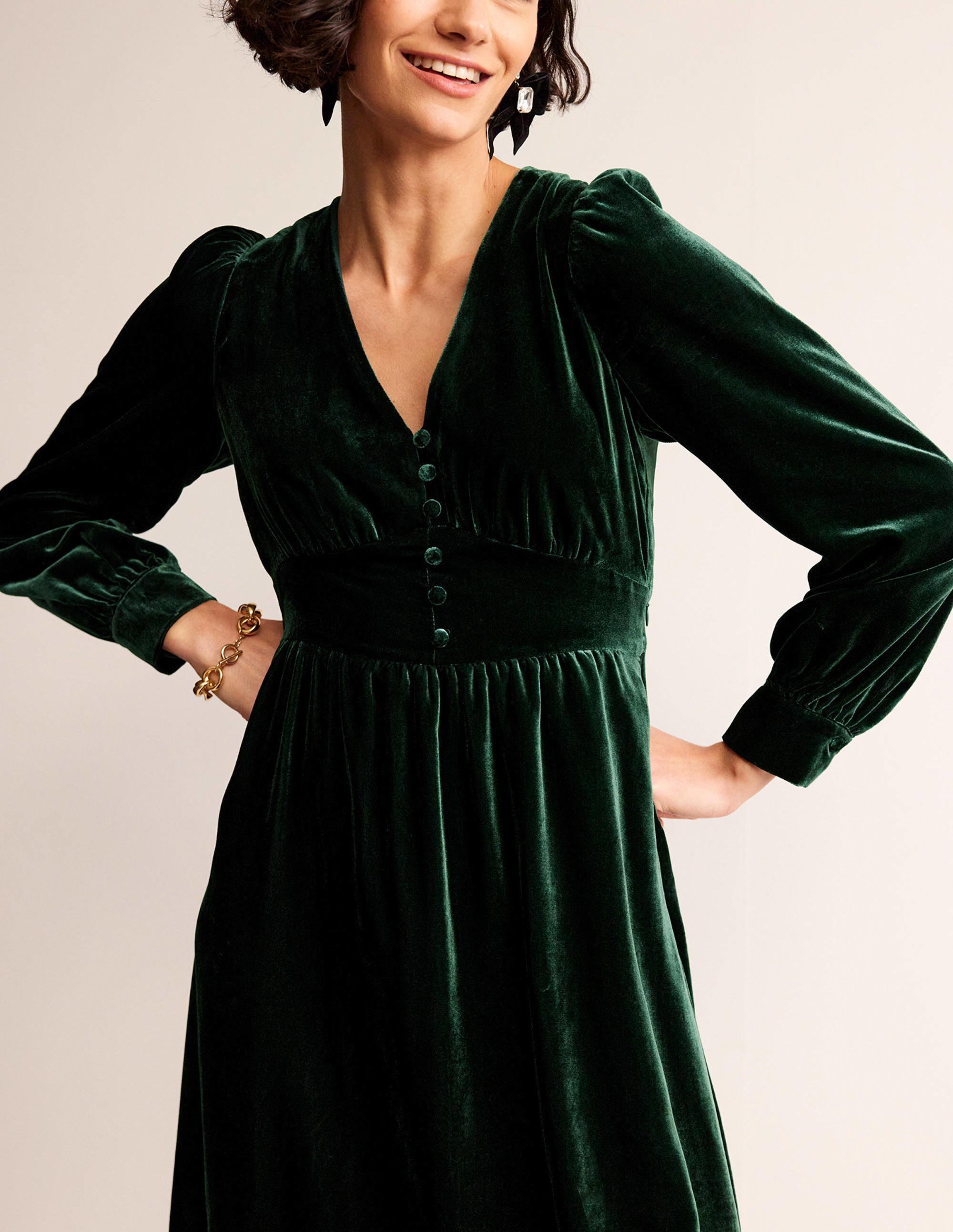Elise Edelstein-Midikleid aus Samt-Chatsworth-Grün - Image 2