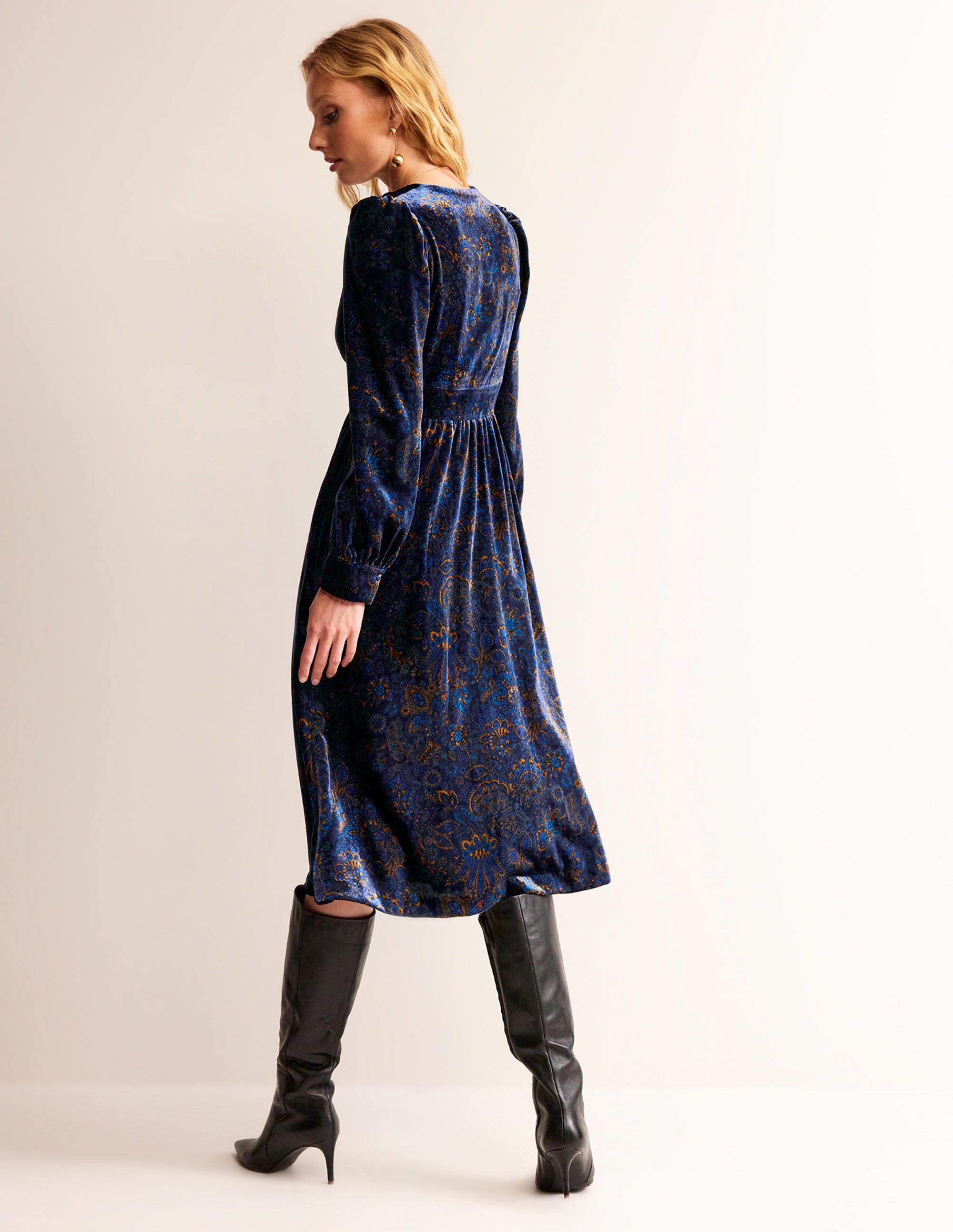 Elise Edelstein-Midikleid aus Samt-Französisches Marineblau, Azaleenblüte - Image 3