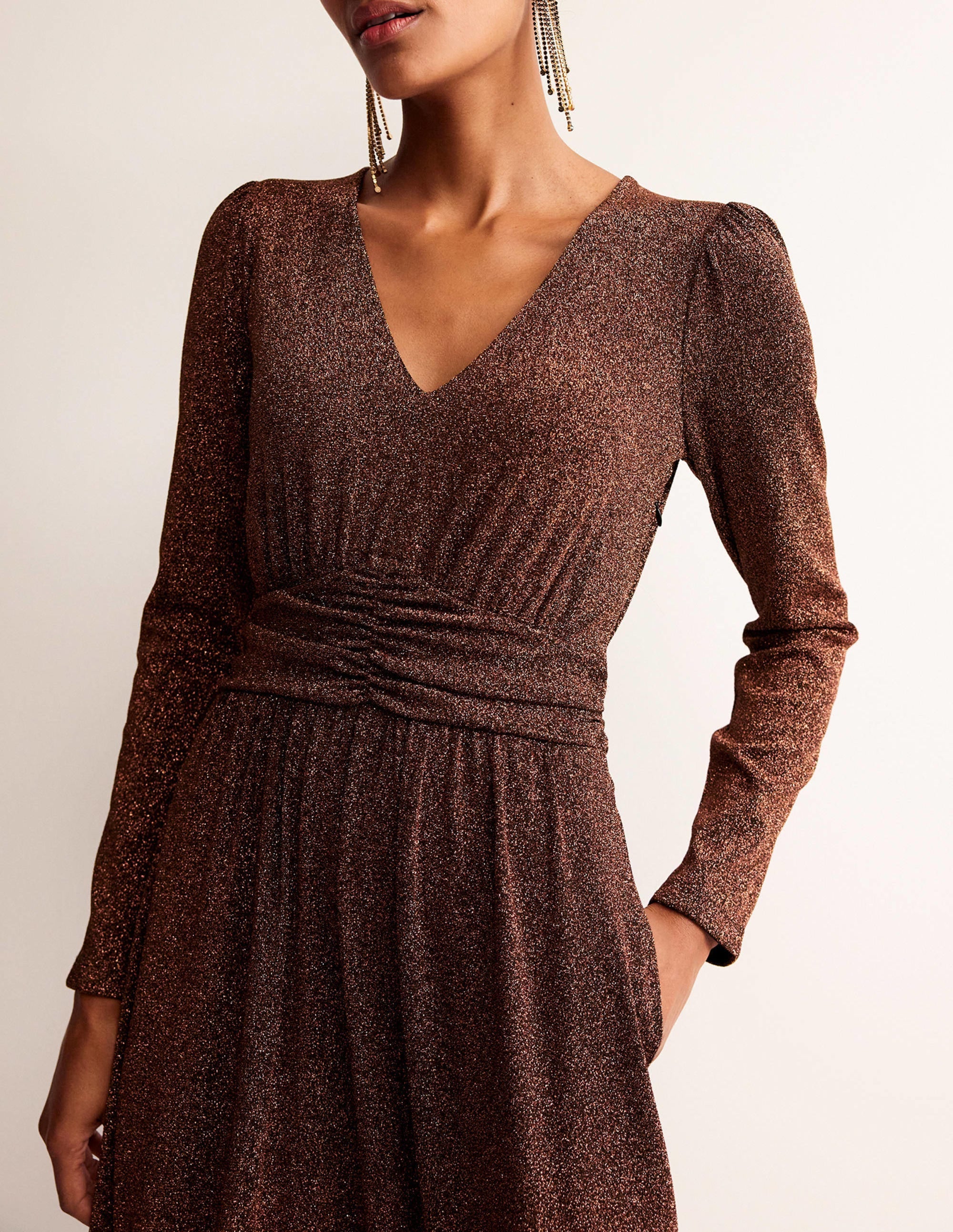 Midikleid mit Raffung und Glitzer-Kupferrot - Image 2