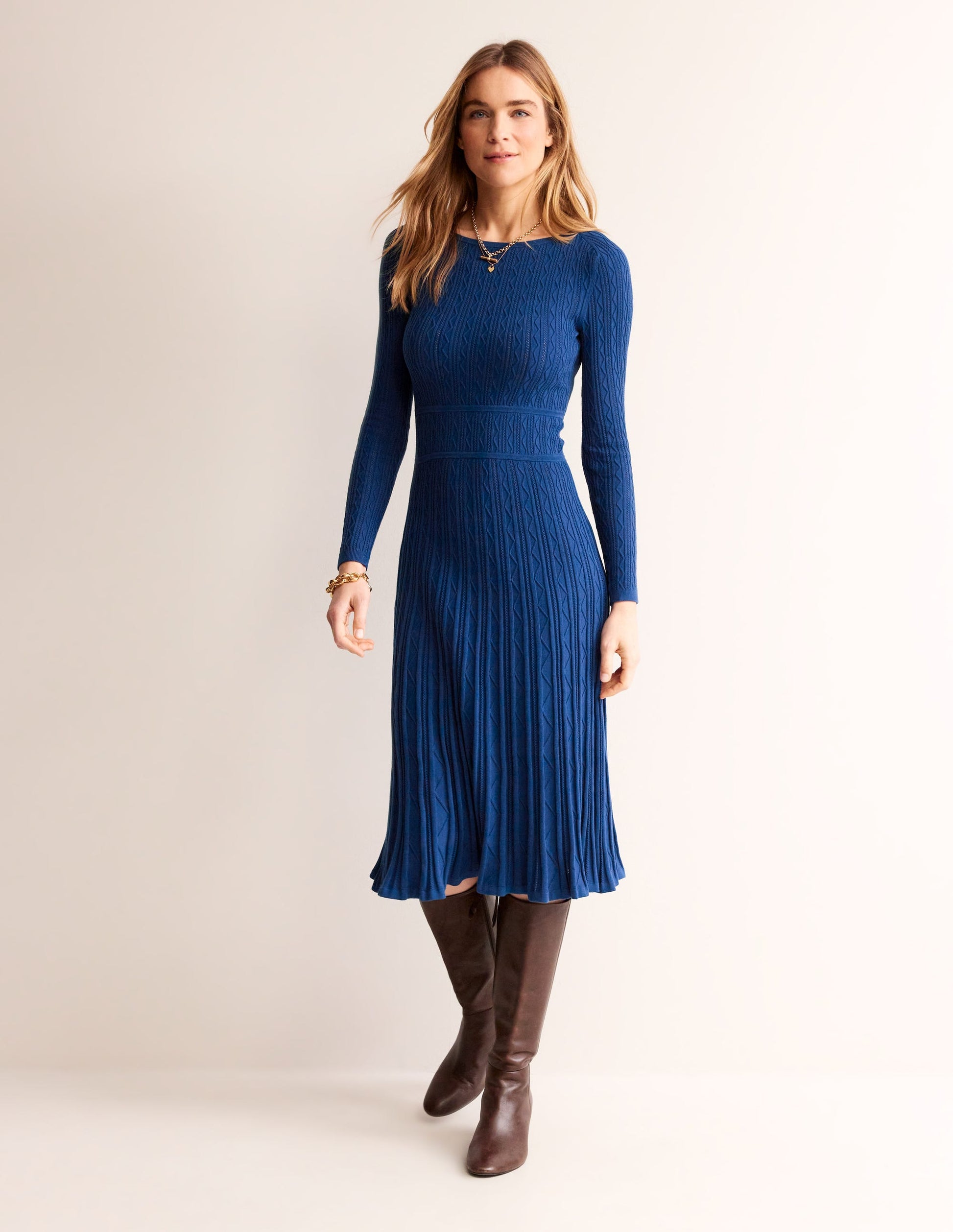 Imogen Empire-Strickkleid-Marineblau Pfingstrose-4