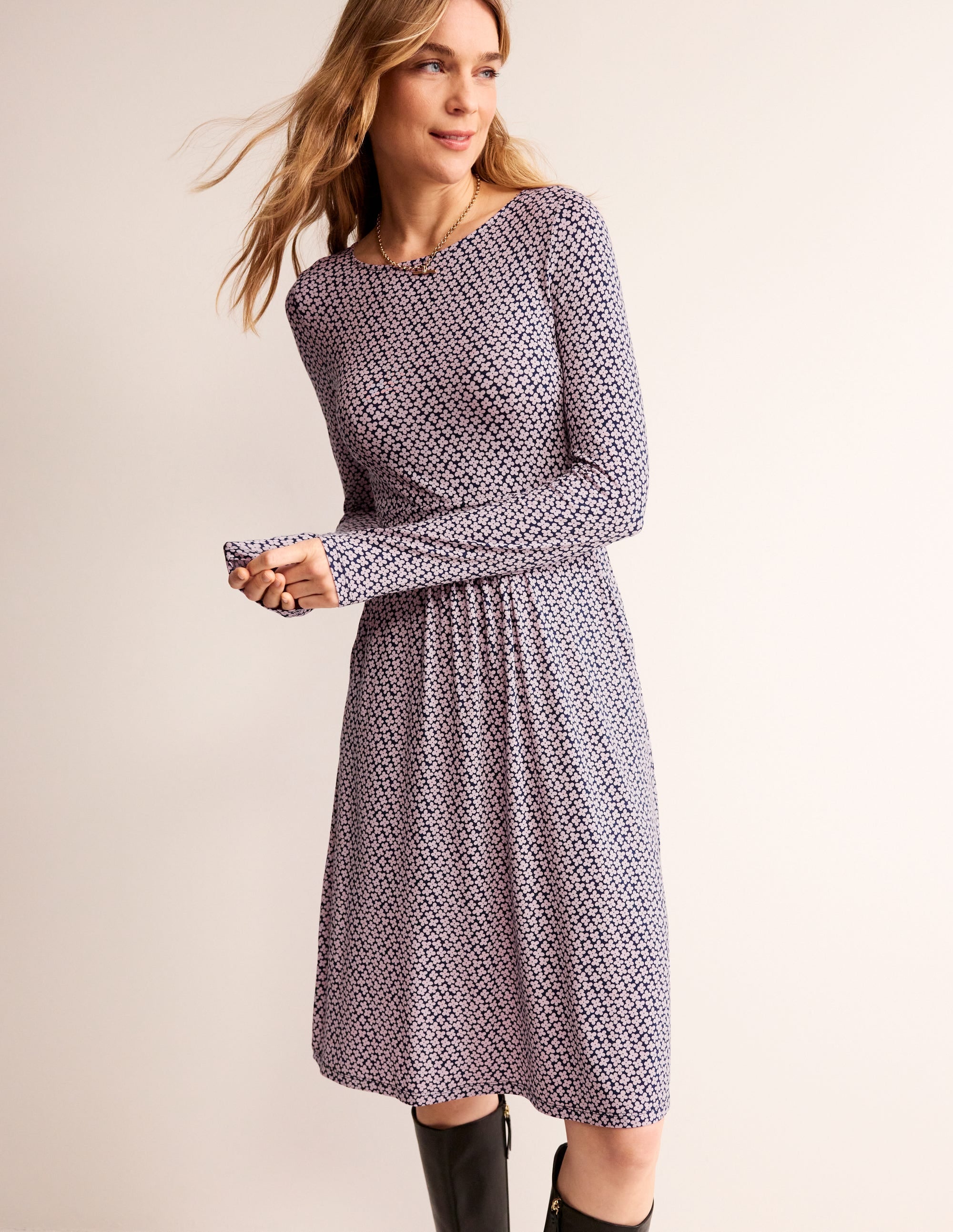 Abigail Jersey Dress-Milkshake, Daisy Bud - Image 5
