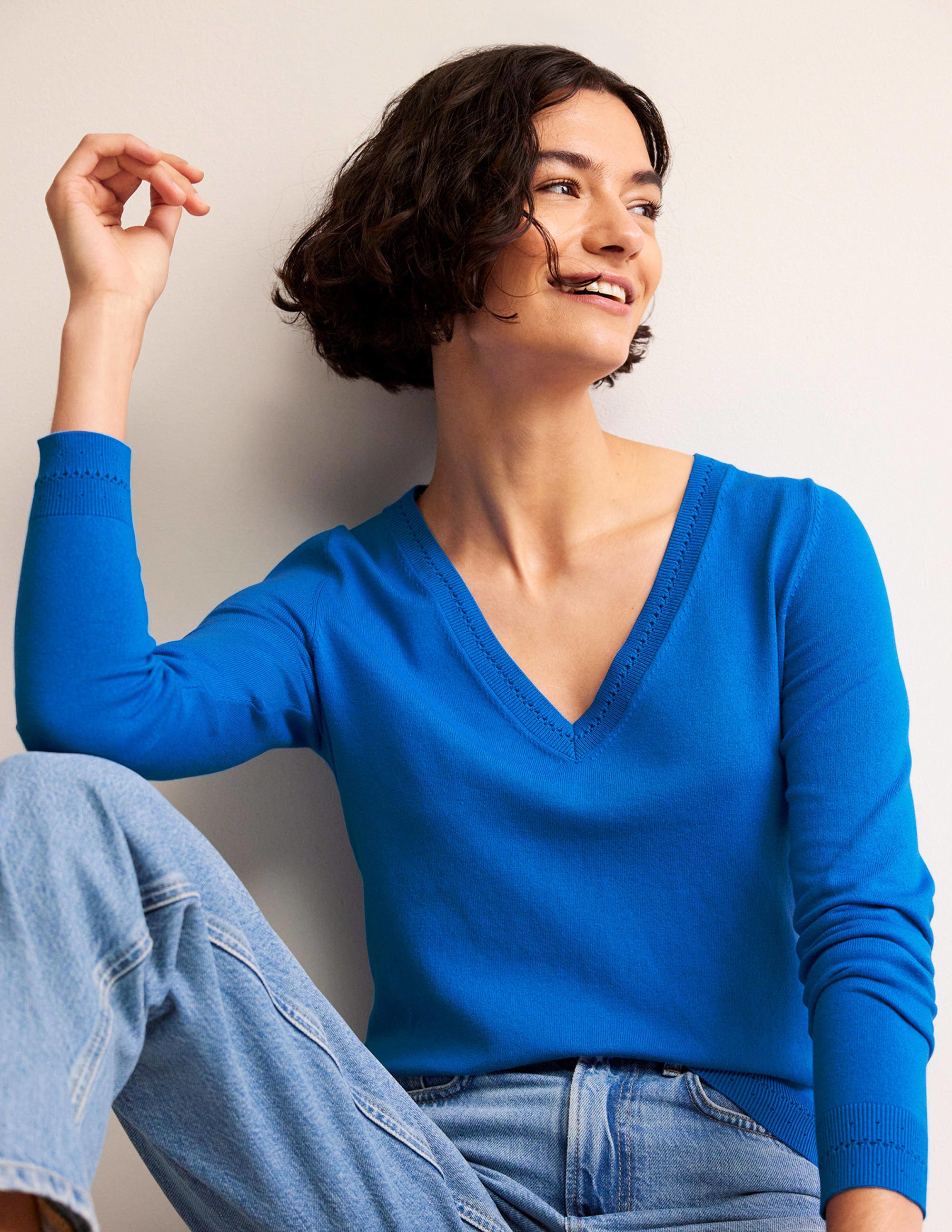 Pull Catriona col V en coton-Leuchtendes Blau - Image 1