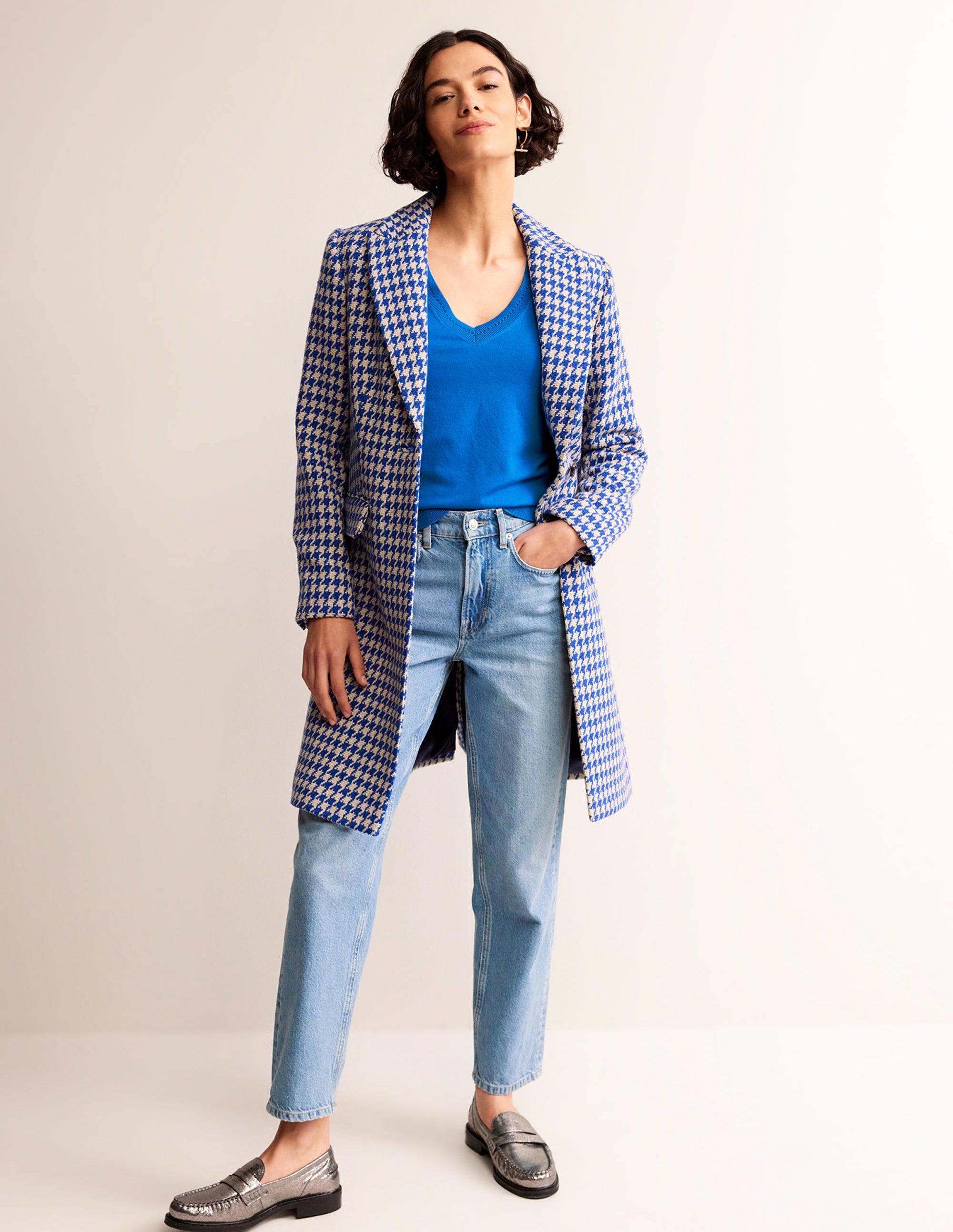 Pull Catriona col V en coton-Leuchtendes Blau - Image 4