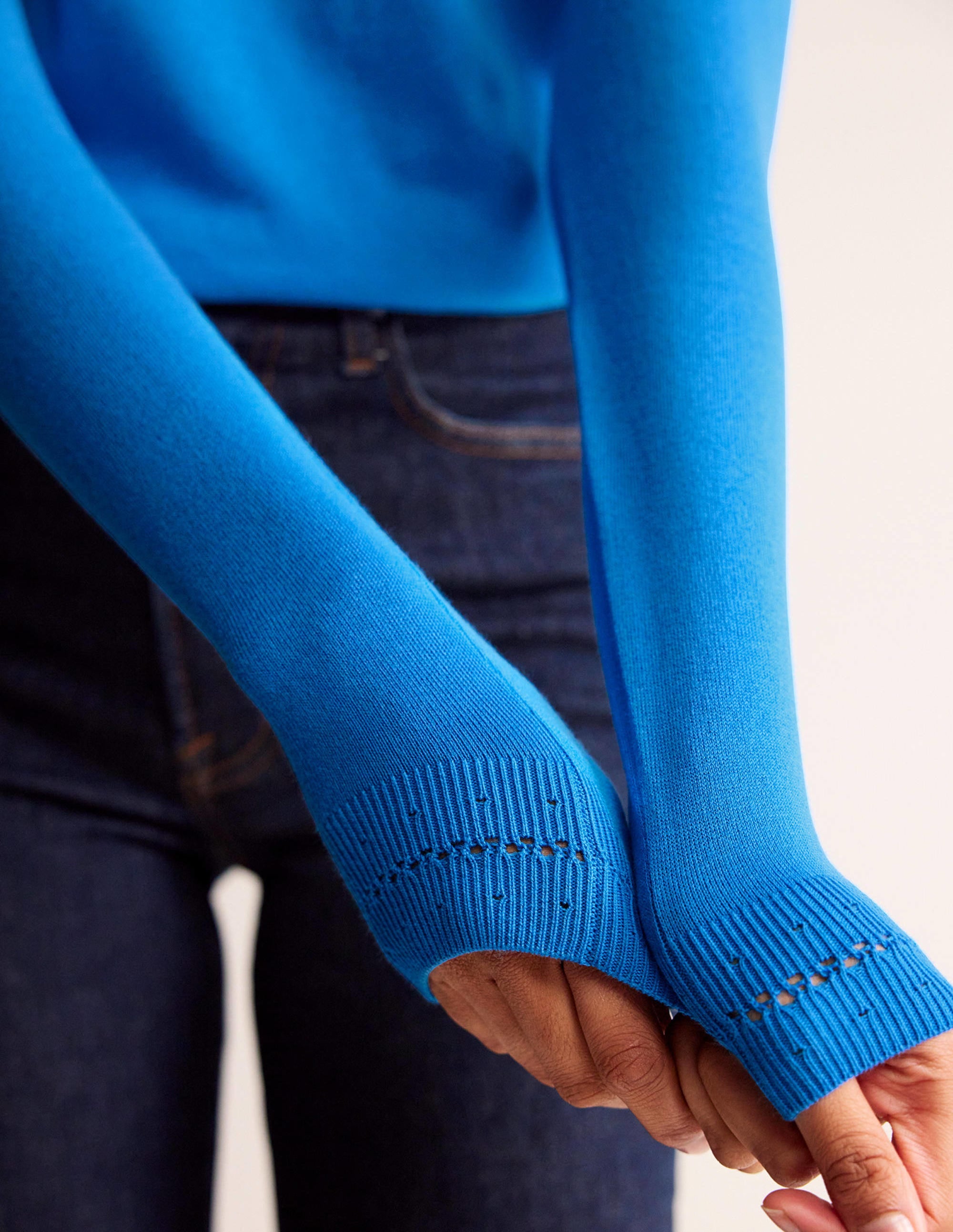 Pull Catriona col rond en coton-Leuchtendes Blau - Image 3
