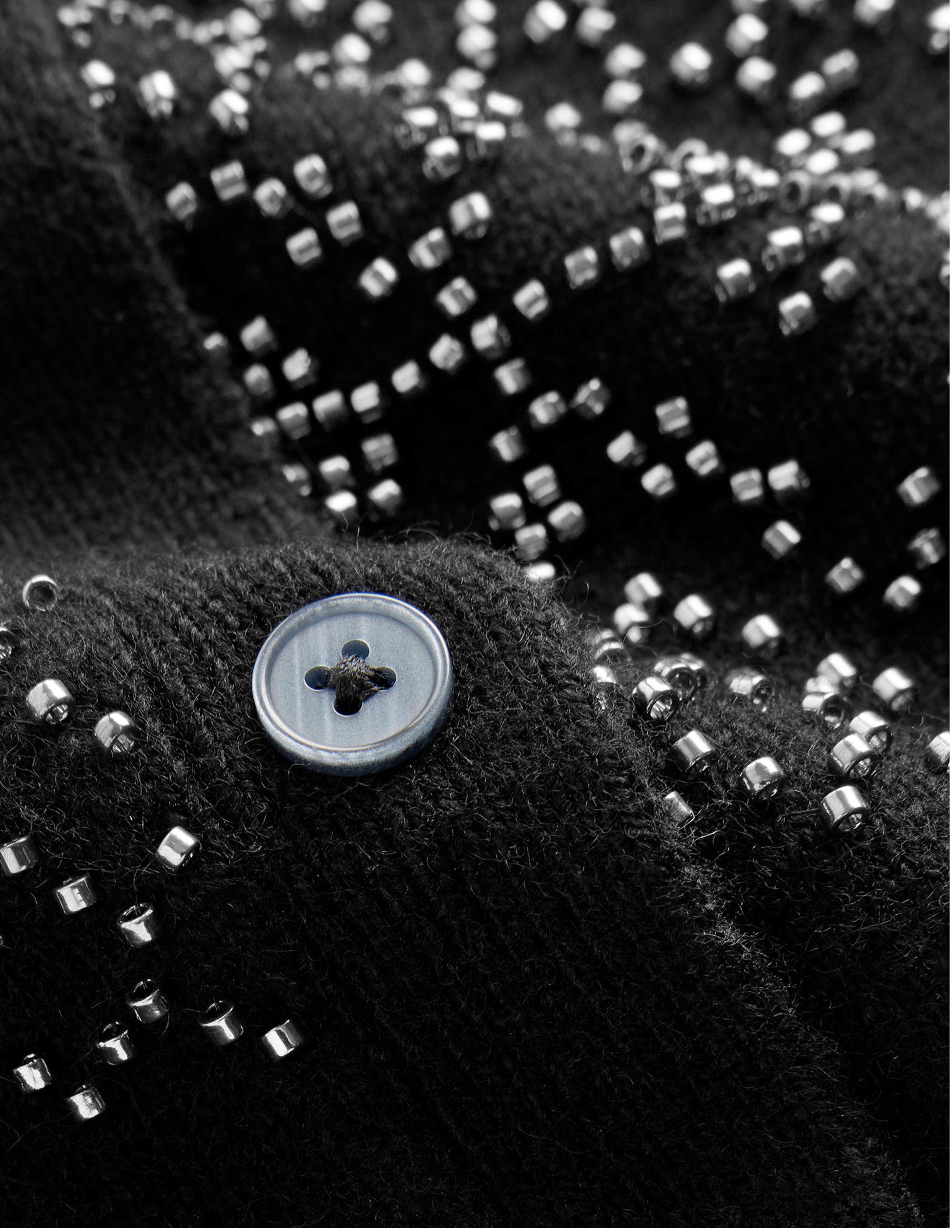 Verzierte Strickjacke mit Passe-Schwarz-6