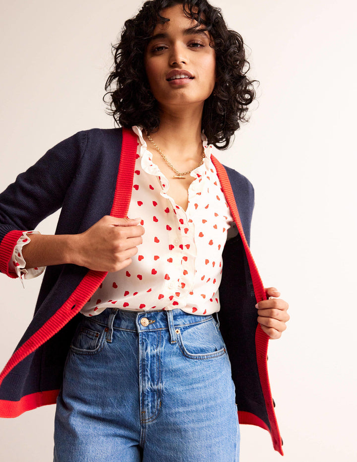 Alma Strickjacke mit Kontrastbesatz-Marineblau, Flame Scarlet