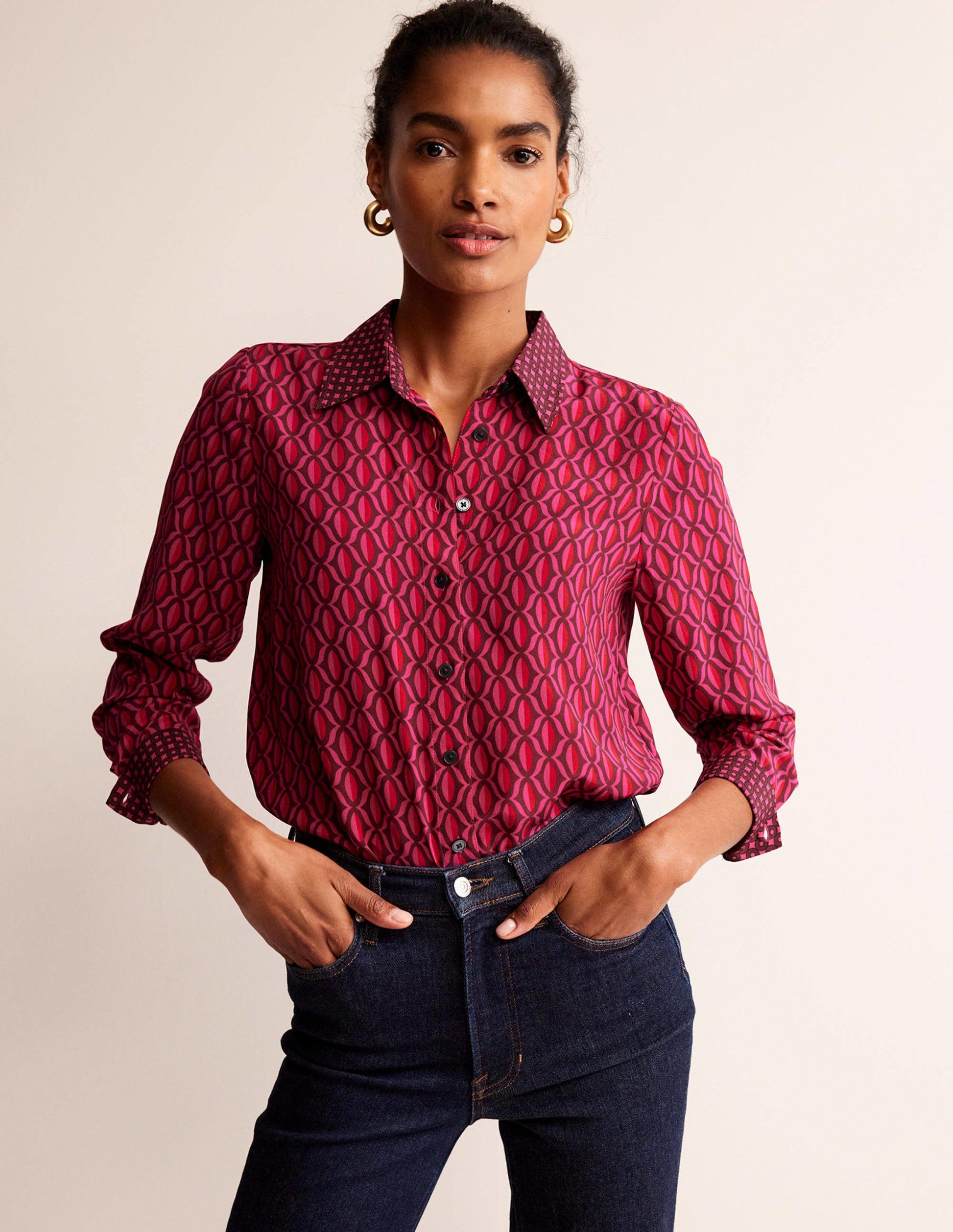 Chemise Sienna en soie-Rose vif, motif Geo Valley-1