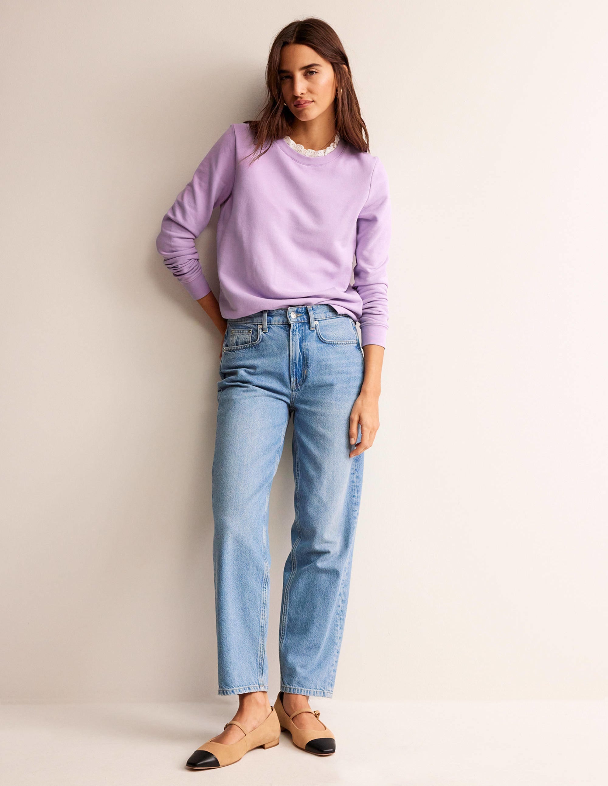 Sweatshirt mit Lochstickerei-Besatz-Orchideenblüte - Image 4