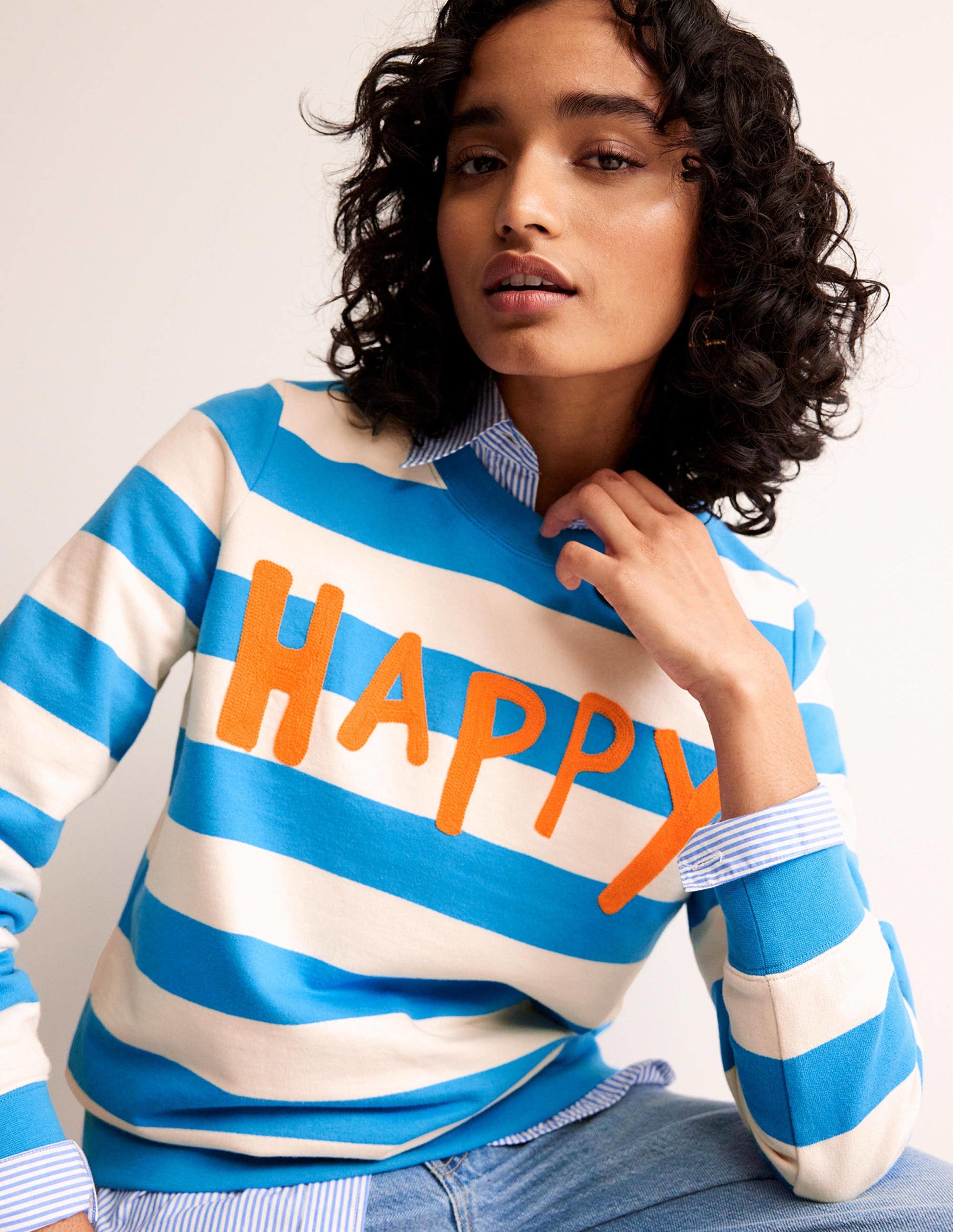 Sweat Hannah brodé-Bleu, motif Happy-1