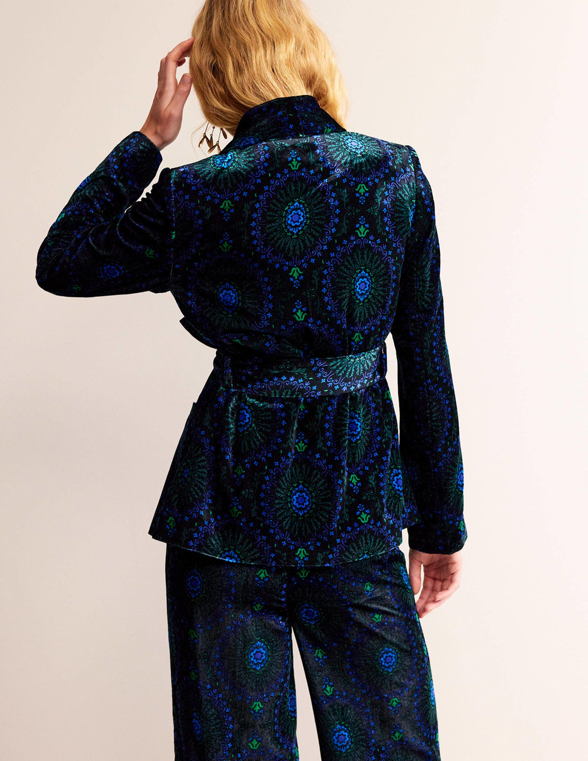Tie-Waist Velvet Jacket-Black, Artizian Geo - Image 3