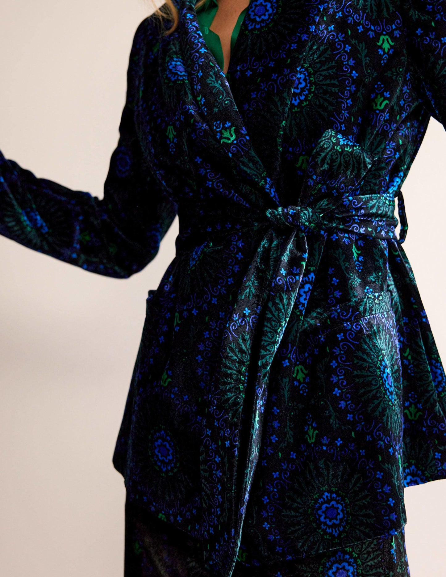 Samtjacke mit Bindeband-Schwarz, Artizian Geo