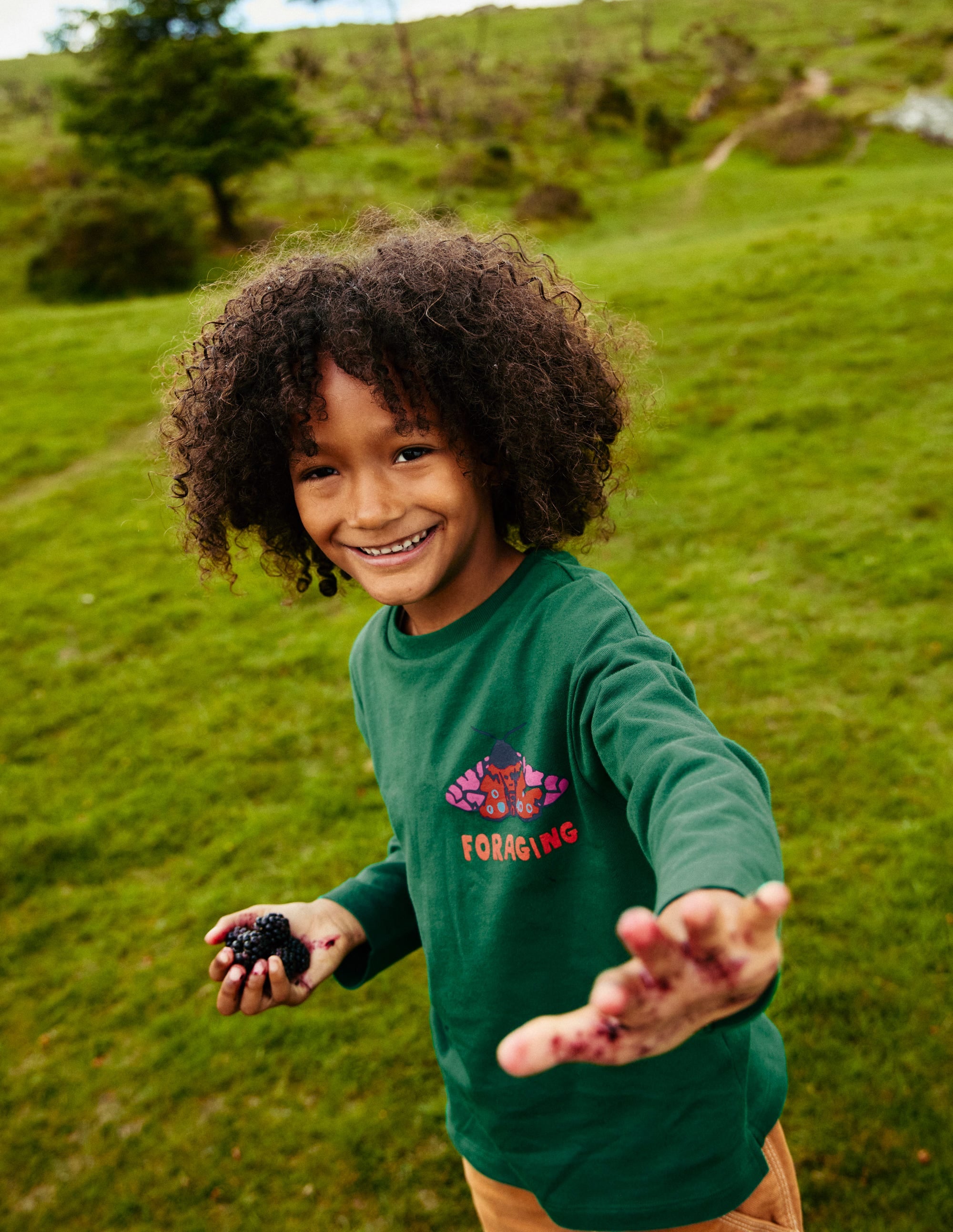Fun Science Logo T-shirt-Jewel Green Autumn Foraging - Image 4
