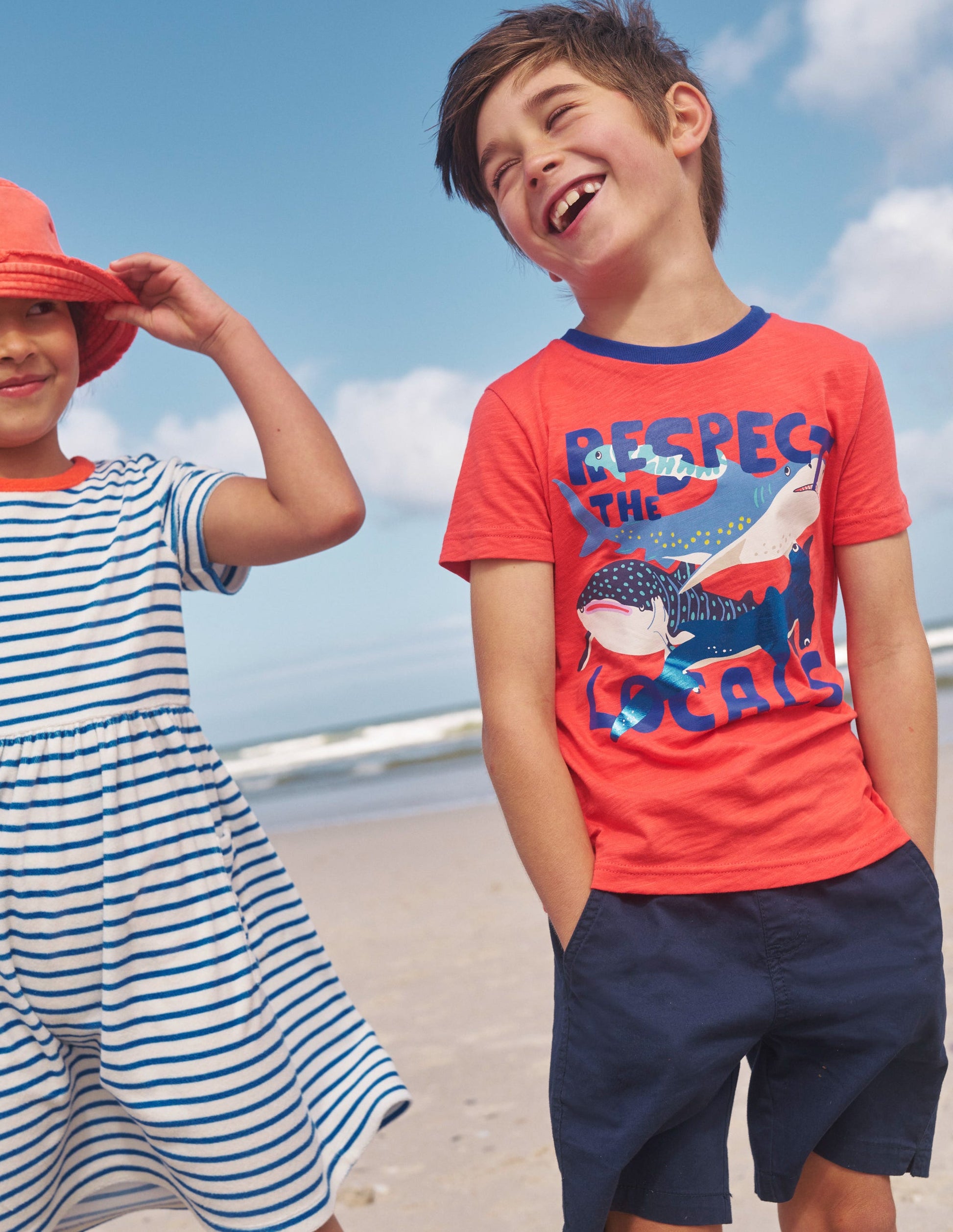 T-Shirt mit Hai-Druck-Marmeldenrot Haie-4