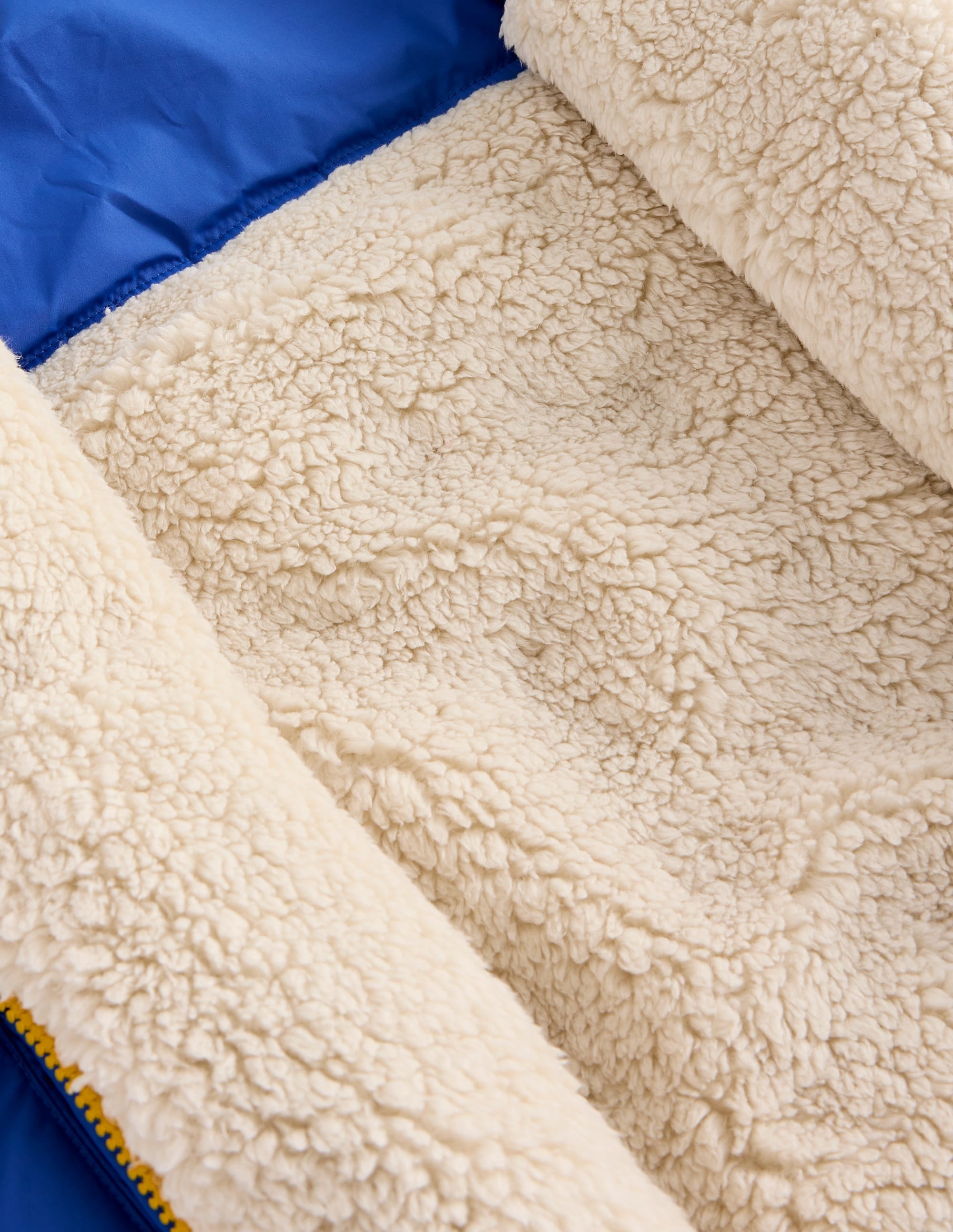 Kuscheliger Teddyfellmantel zum Wenden-Blauhäher - Image 4