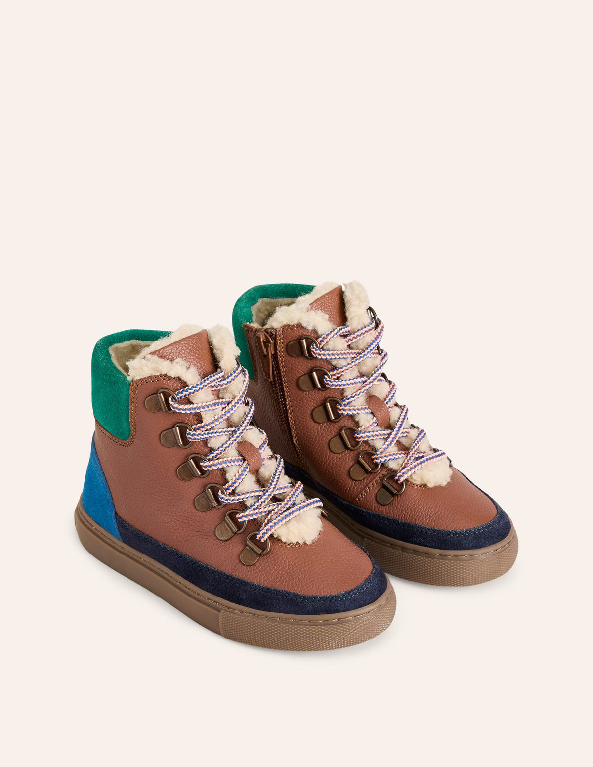 Kuschelige Schnürstiefel aus Leder-Hellbraun, Blockfarben - Image 2