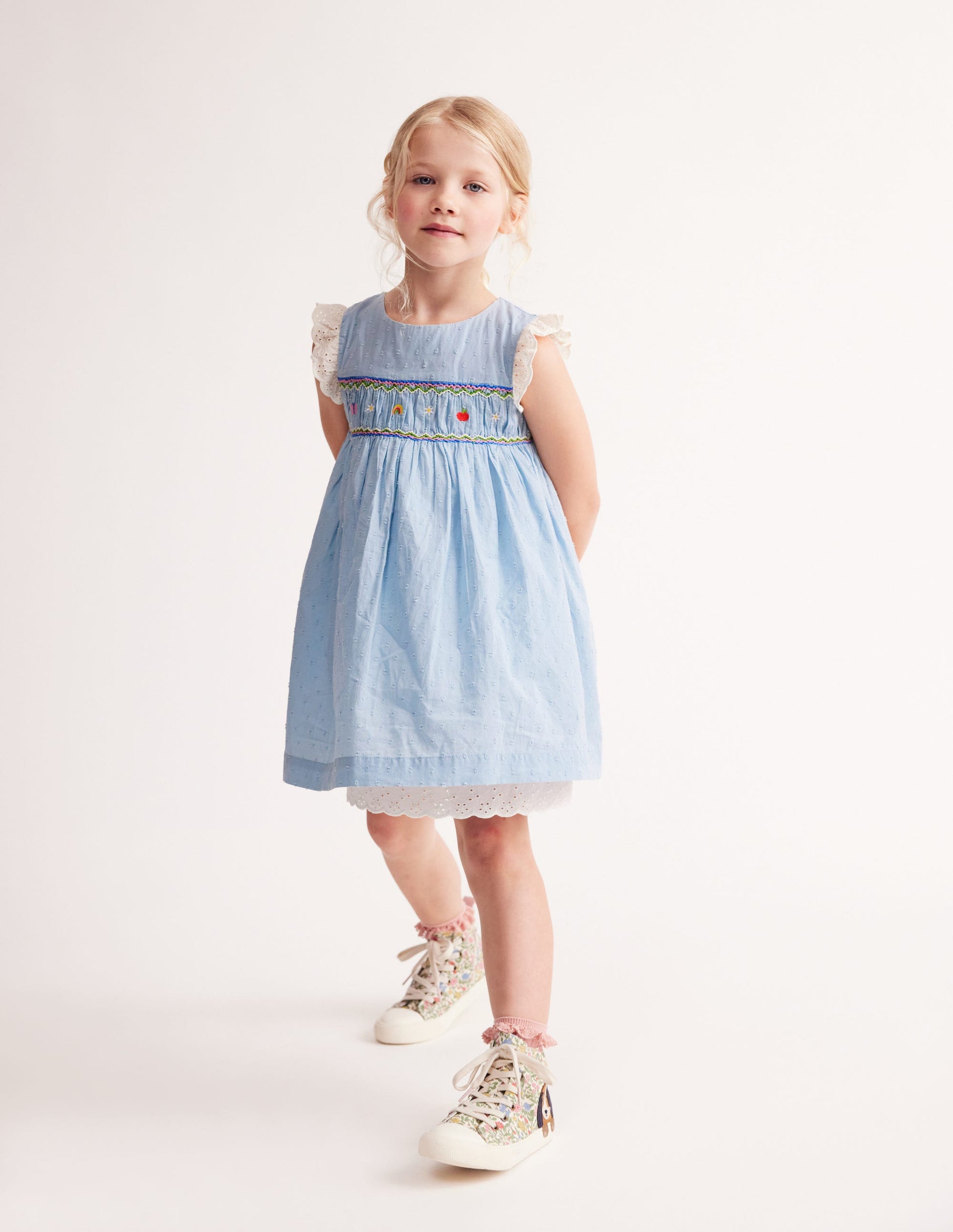 Gesmoktes Kleid mit Spitzenbesatz-Denim-1