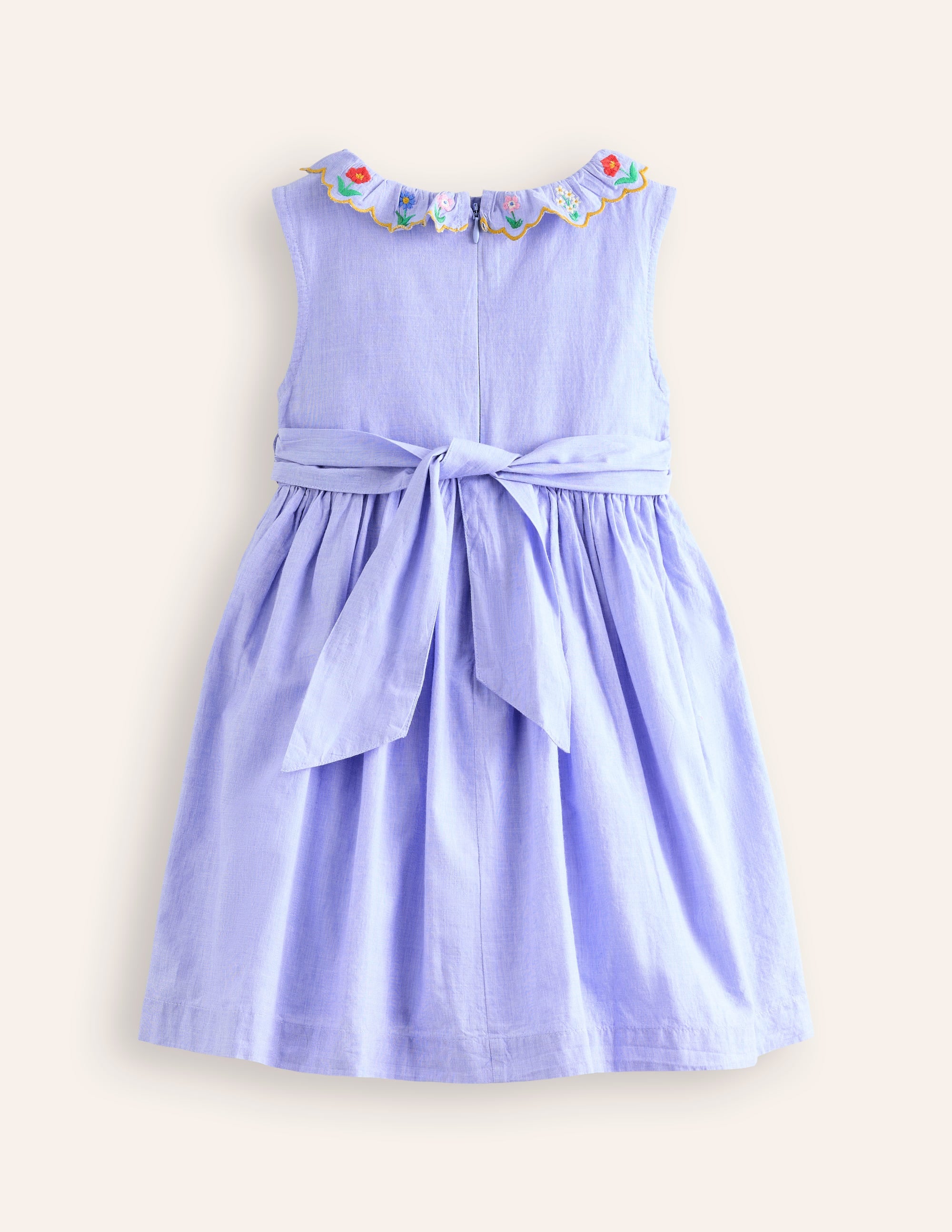 Besticktes Kleid mit Biesen-Durchgängige Stickerei - Image 2