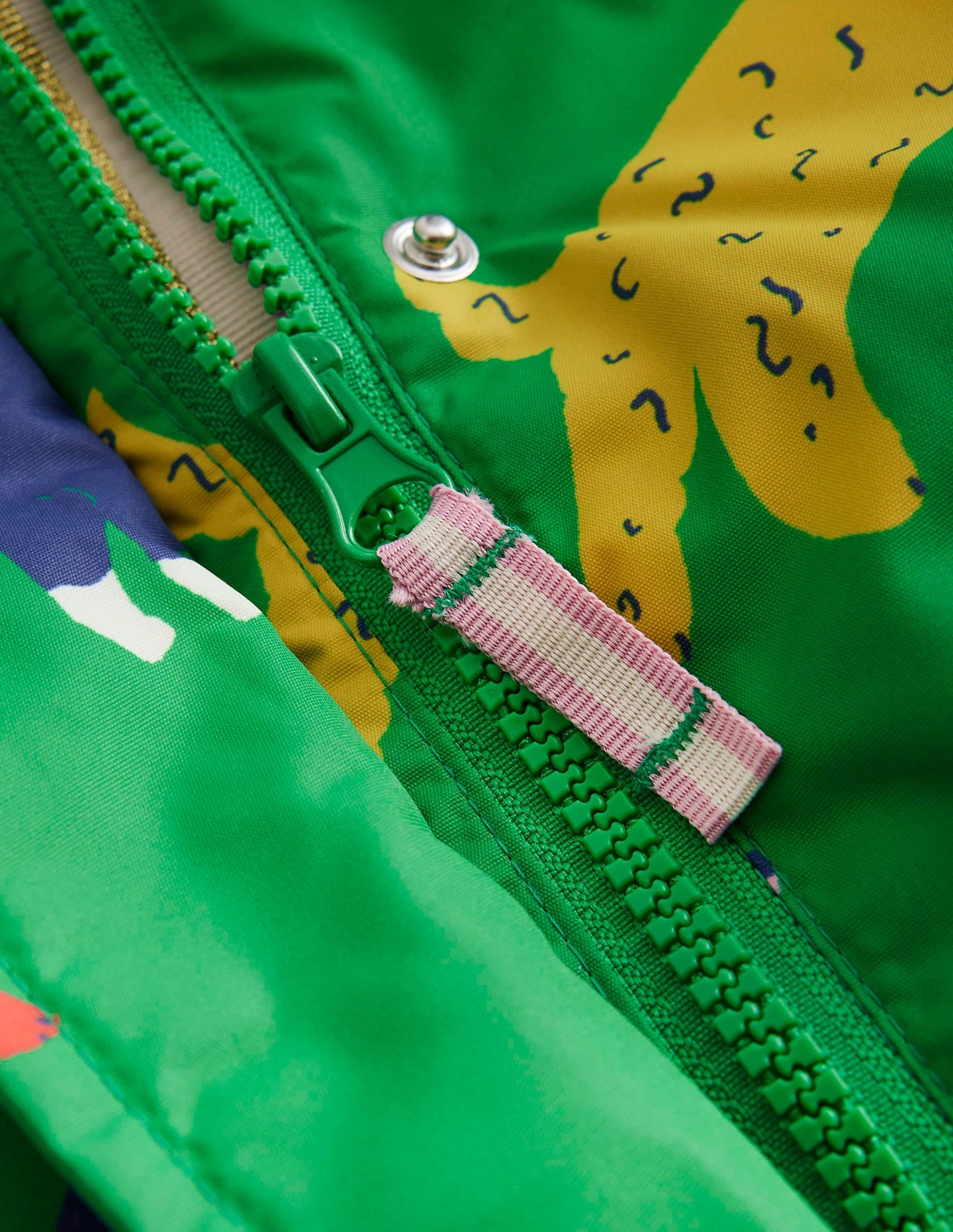 Anorak mit Sherpa-Futter-Grün Park Spielende Tiere