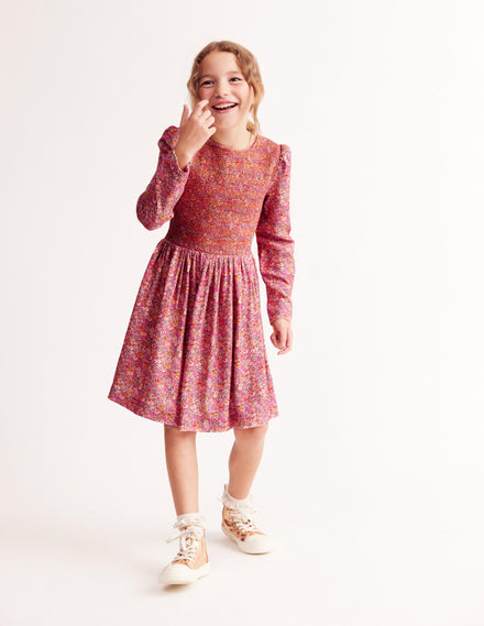 Robe tissée avec corsage froncé-Motif floral vintage rose pétale
