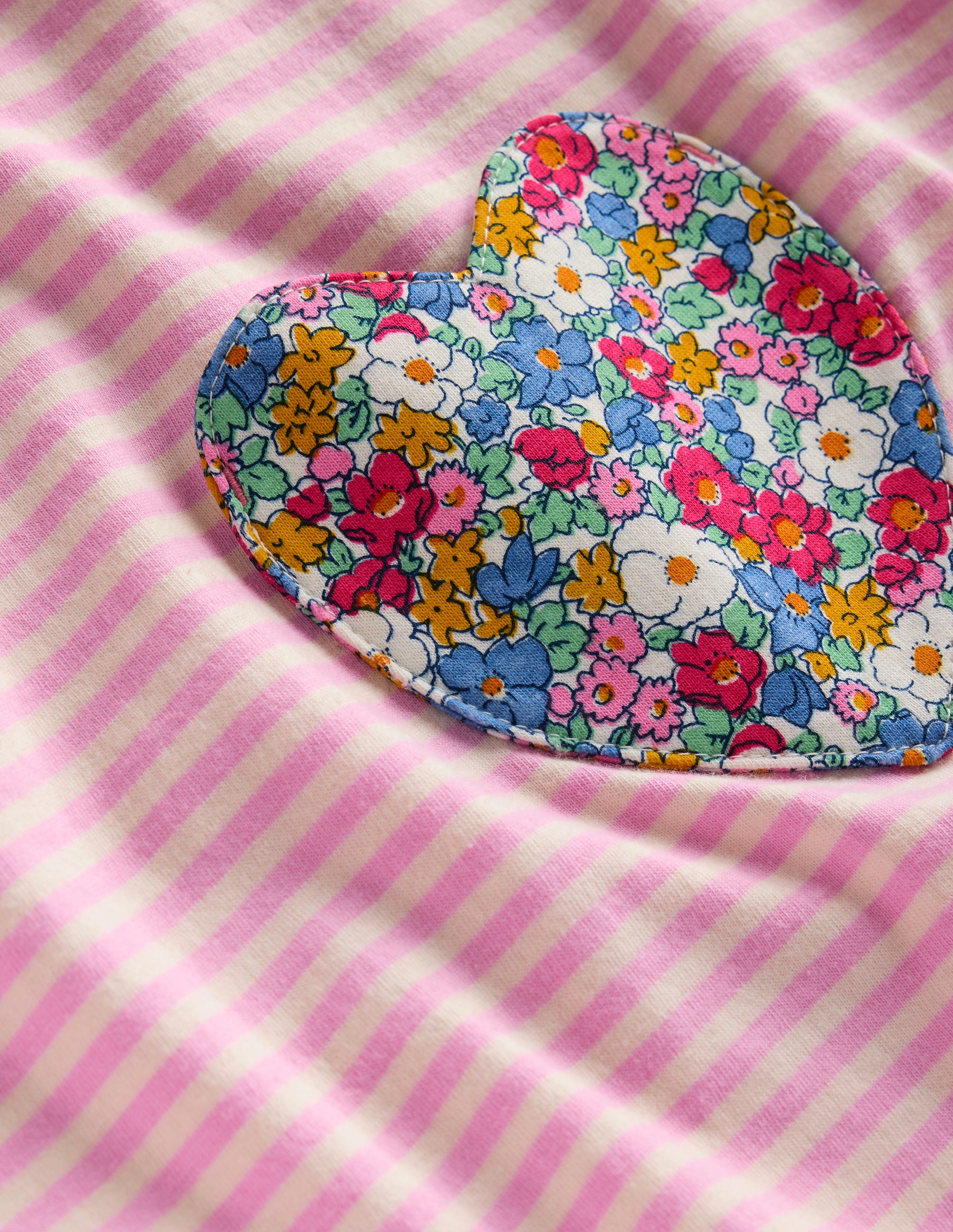 Tunika mit Herz-Taschen und Rüschen-Kaugummirosa/Naturweiß Herzen - Image 3