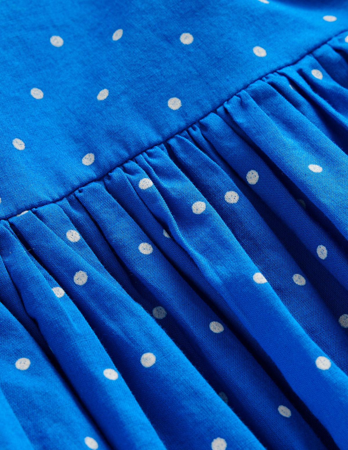 Kleid mit Applikation am Rücken-Blau mit Regenbogen - Image 3