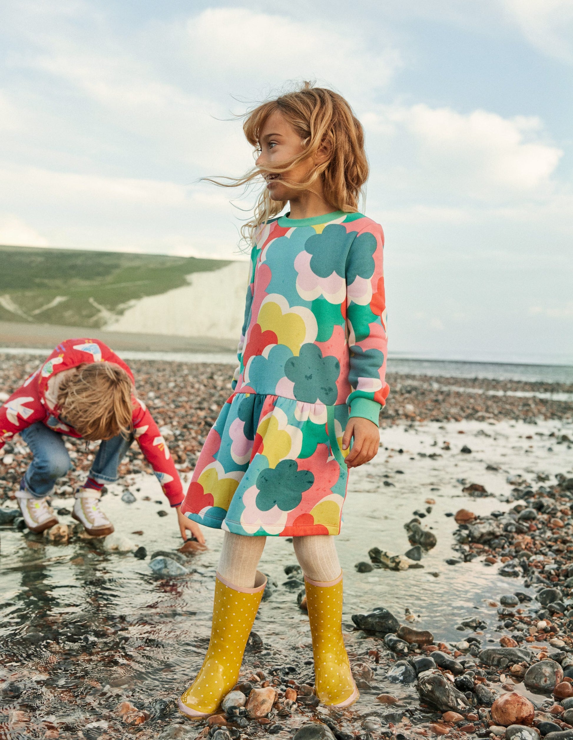 Gemütliches Sweatshirt-Kleid mit Muster-Bunt Regenbogen-Wolken-4