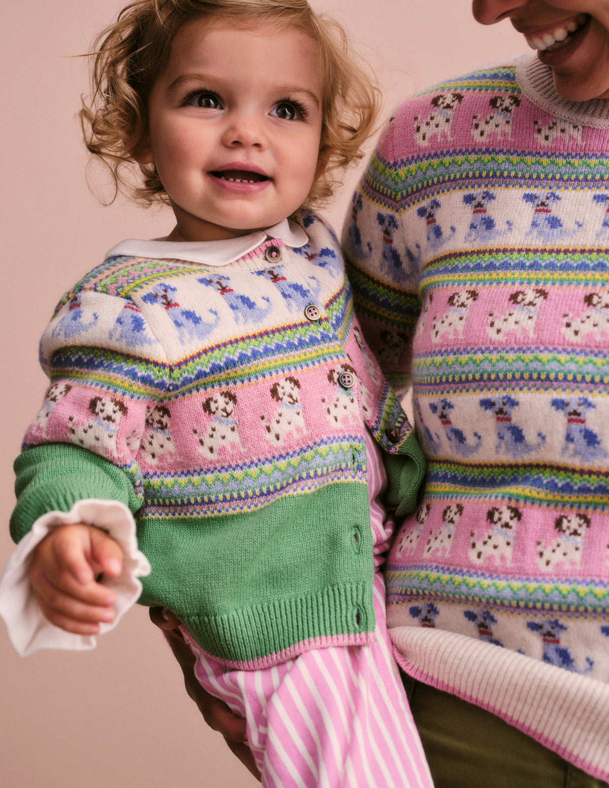 Fair-Isle-Strickjacke-Aloe-Grün Hunde - Image 5