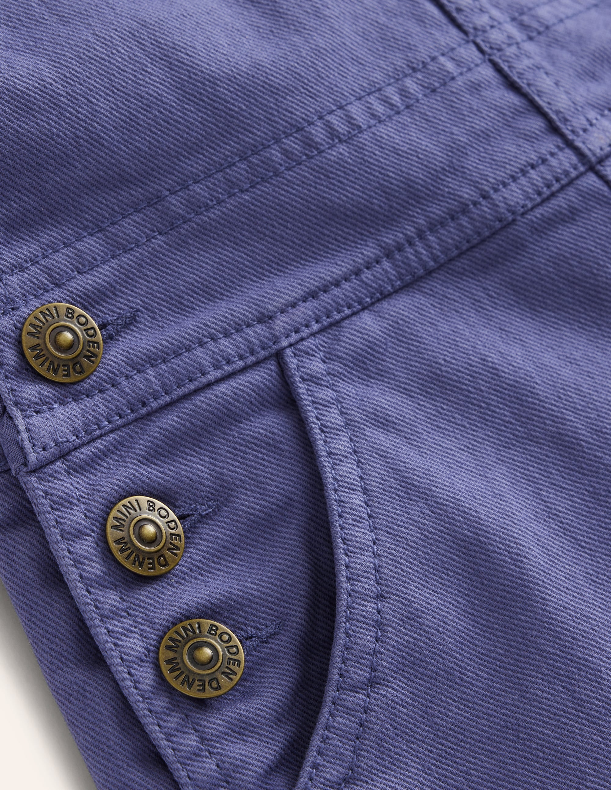 Kurze Latzhose mit Herztaschen-Roboterblau - Image 3
