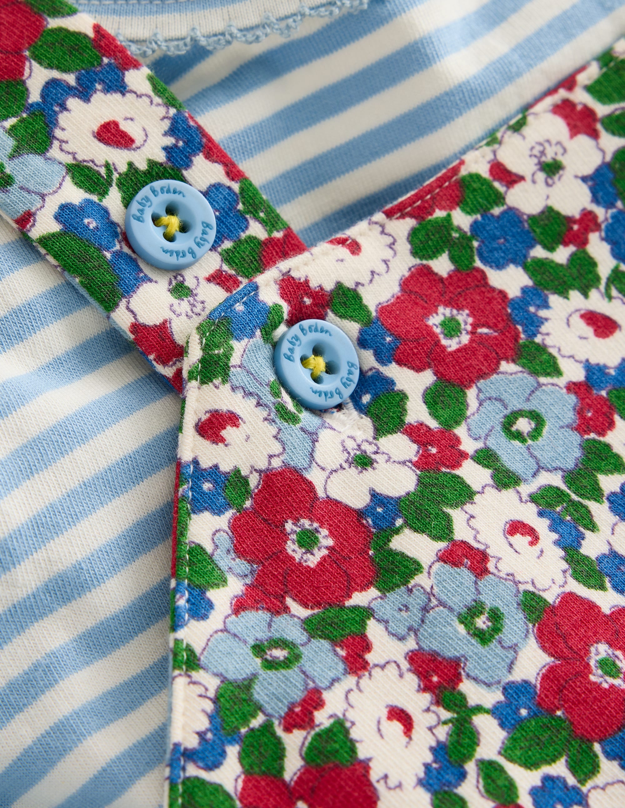 Jersey-Oberteil und Latzhose im Set-Gletscherblaues Blumenmuster - Image 3