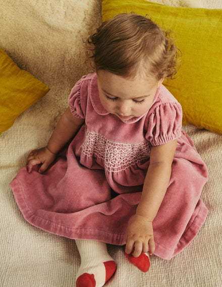 Gesmoktes Samtkleid-Mandelblütenrosa