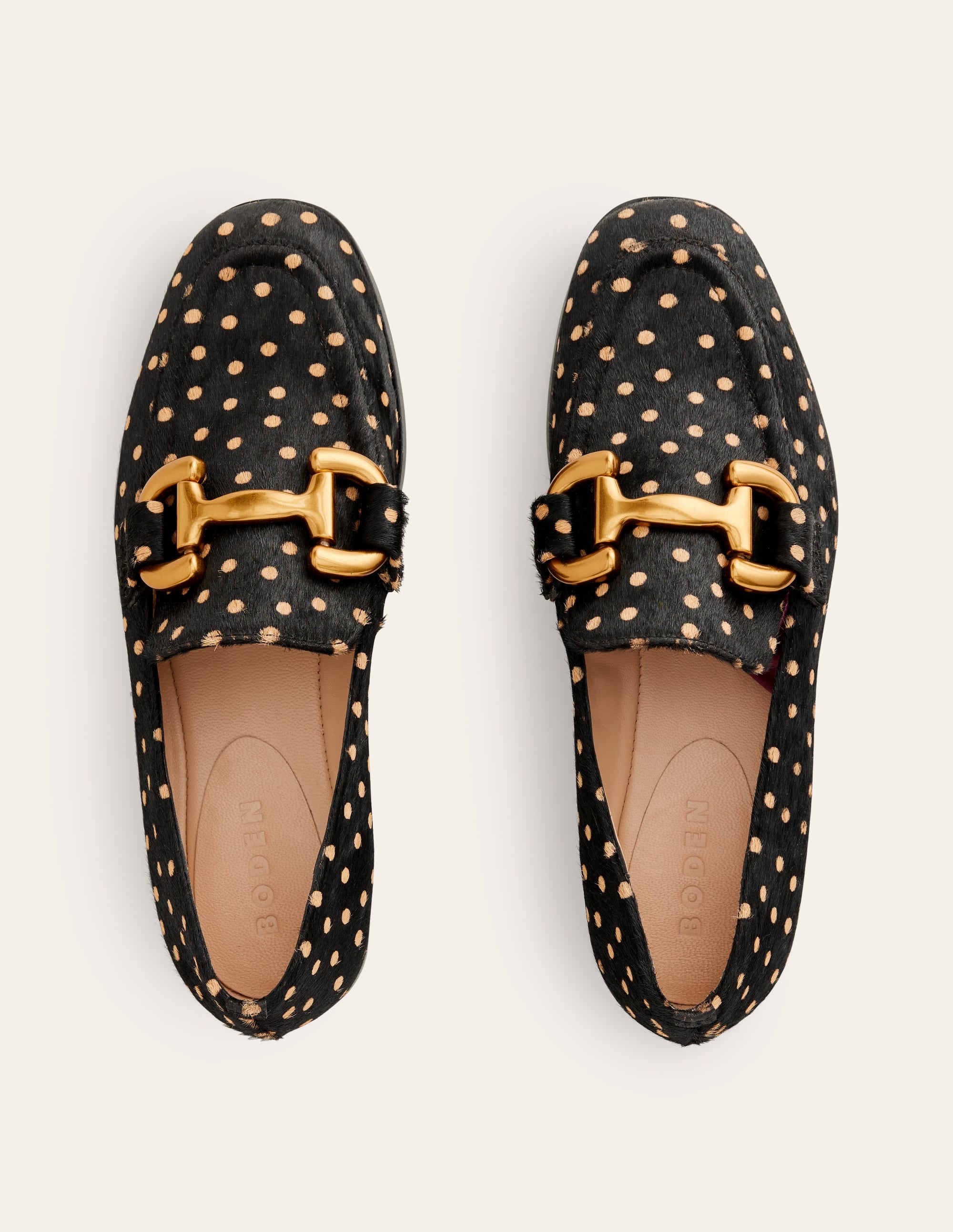 Iris Loafer mit Trensendetail-Punkte Schwarz und Camel - Image 5
