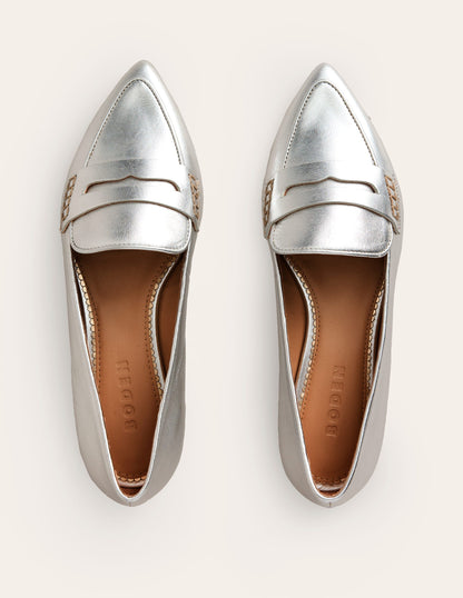 Spitz zulaufende Loafer-Silber