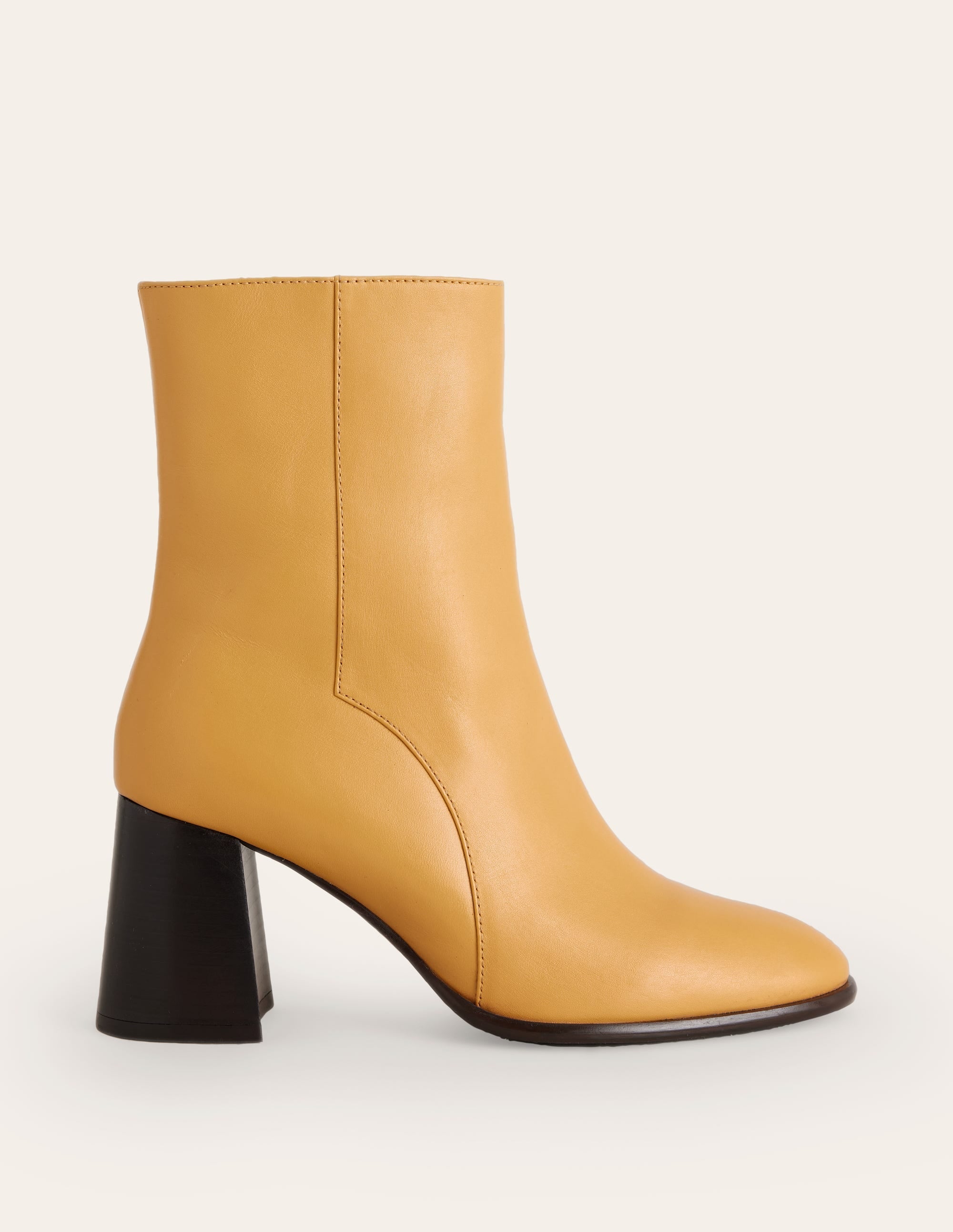 Halbhohe Lederstiefel mit Absatz-Gelb - Image 2