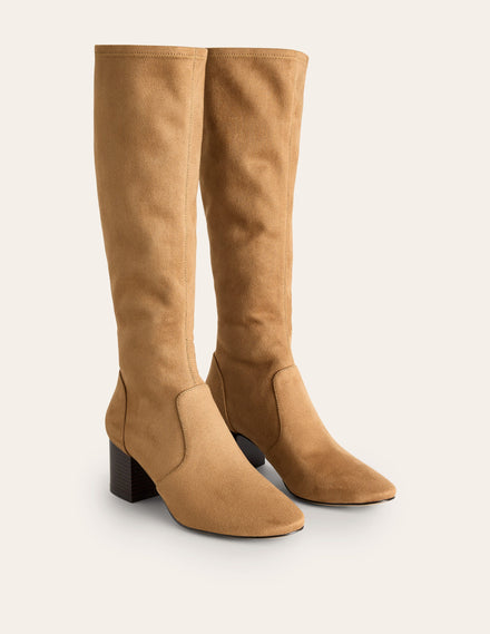 Kniehohe Stretchstiefel mit Absatz-Braun