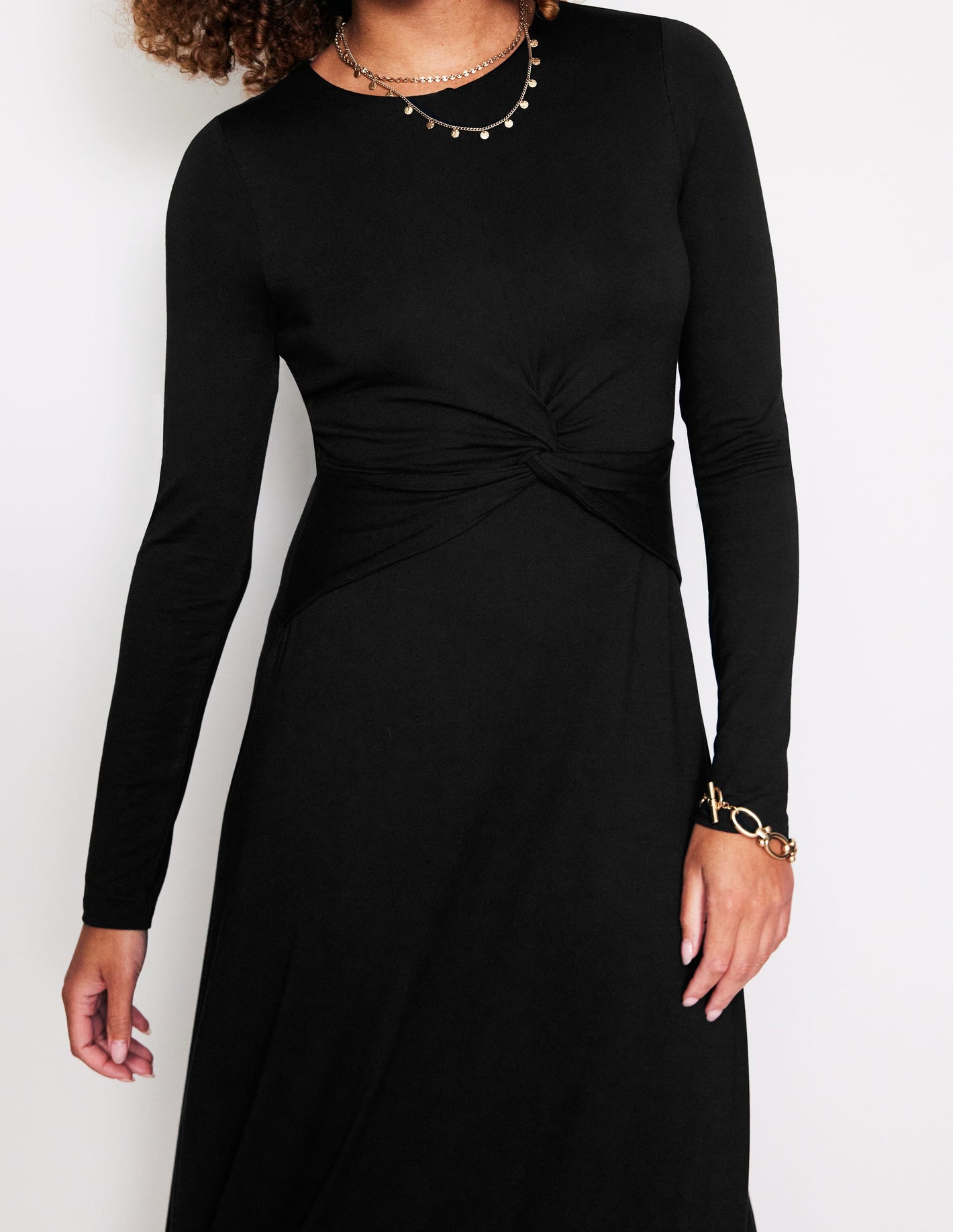 Jerseykleid mit gedrehter Taille-Schwarz