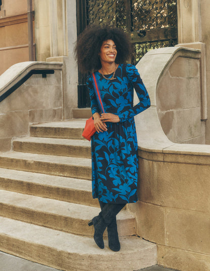 Blousonkleid mit Puffärmeln-Marineblau, Silhouette Blüte